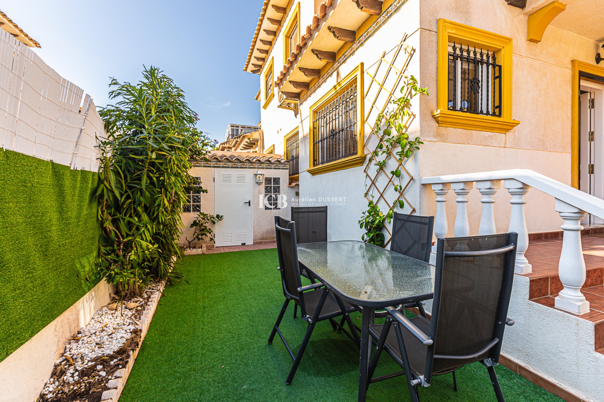 Resale - Townhouse -
Orihuela Costa - Playa Flamenca