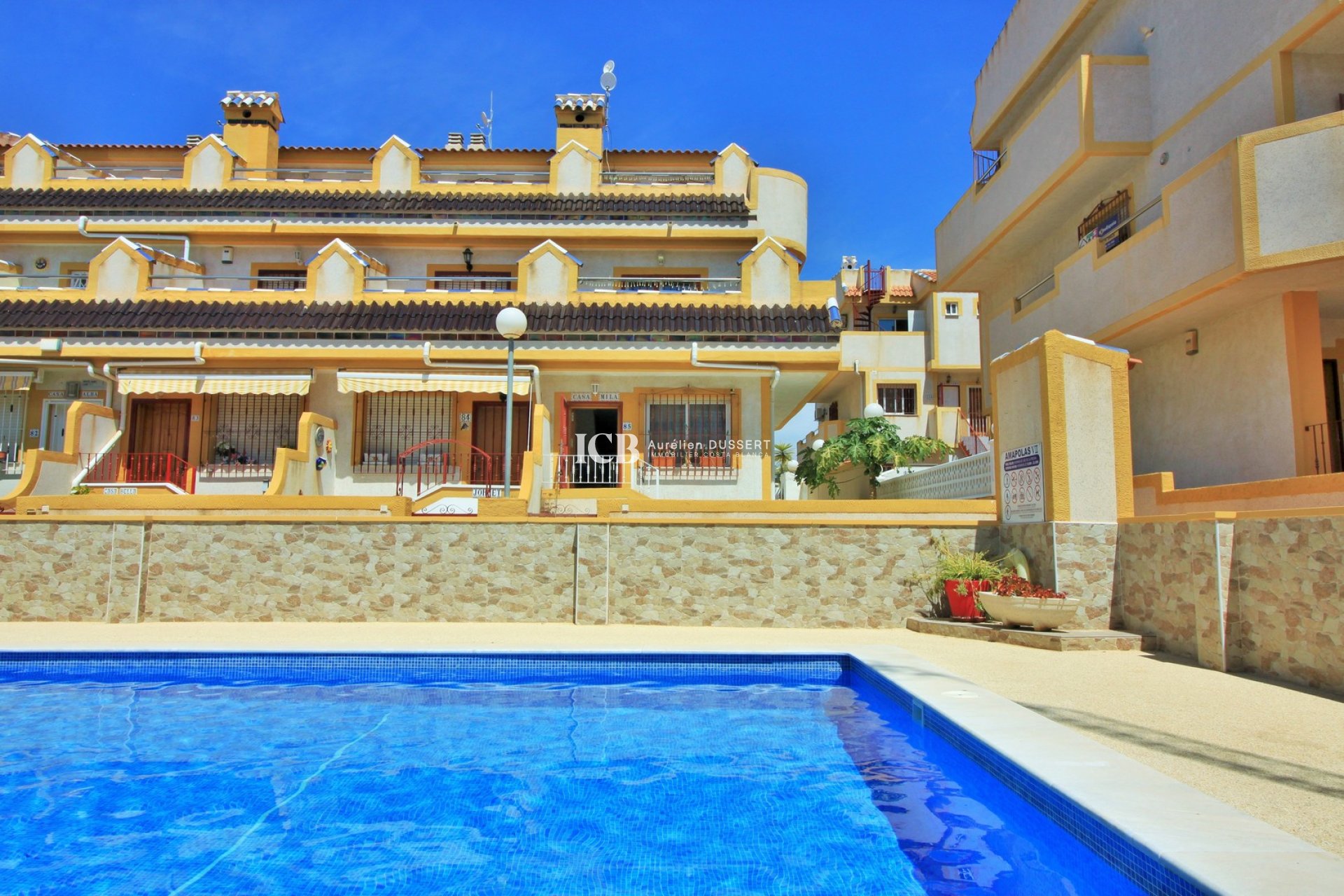 Resale - Townhouse -
Orihuela Costa - Playa Flamenca