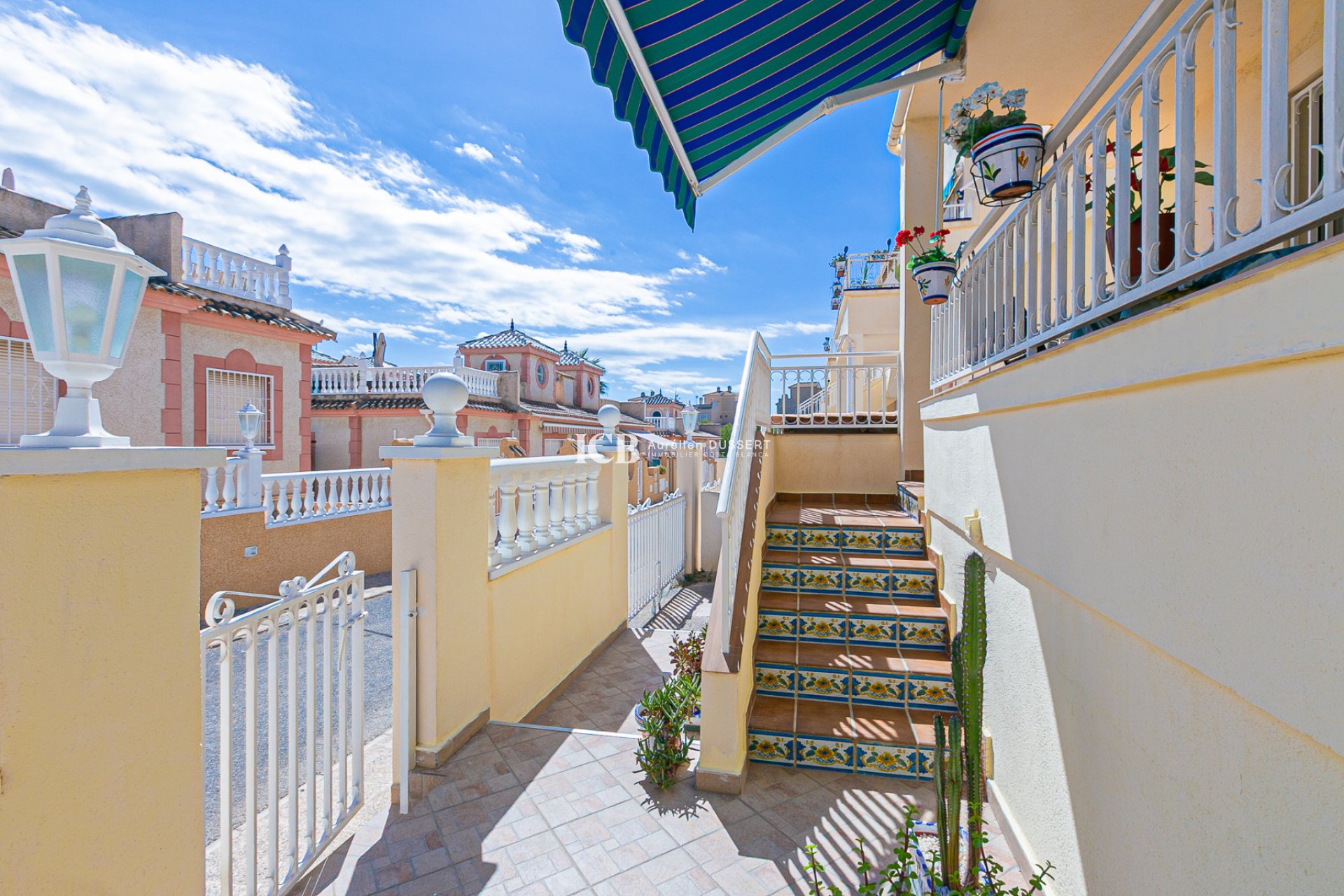 Resale - Townhouse -
Orihuela Costa - Playa Flamenca
