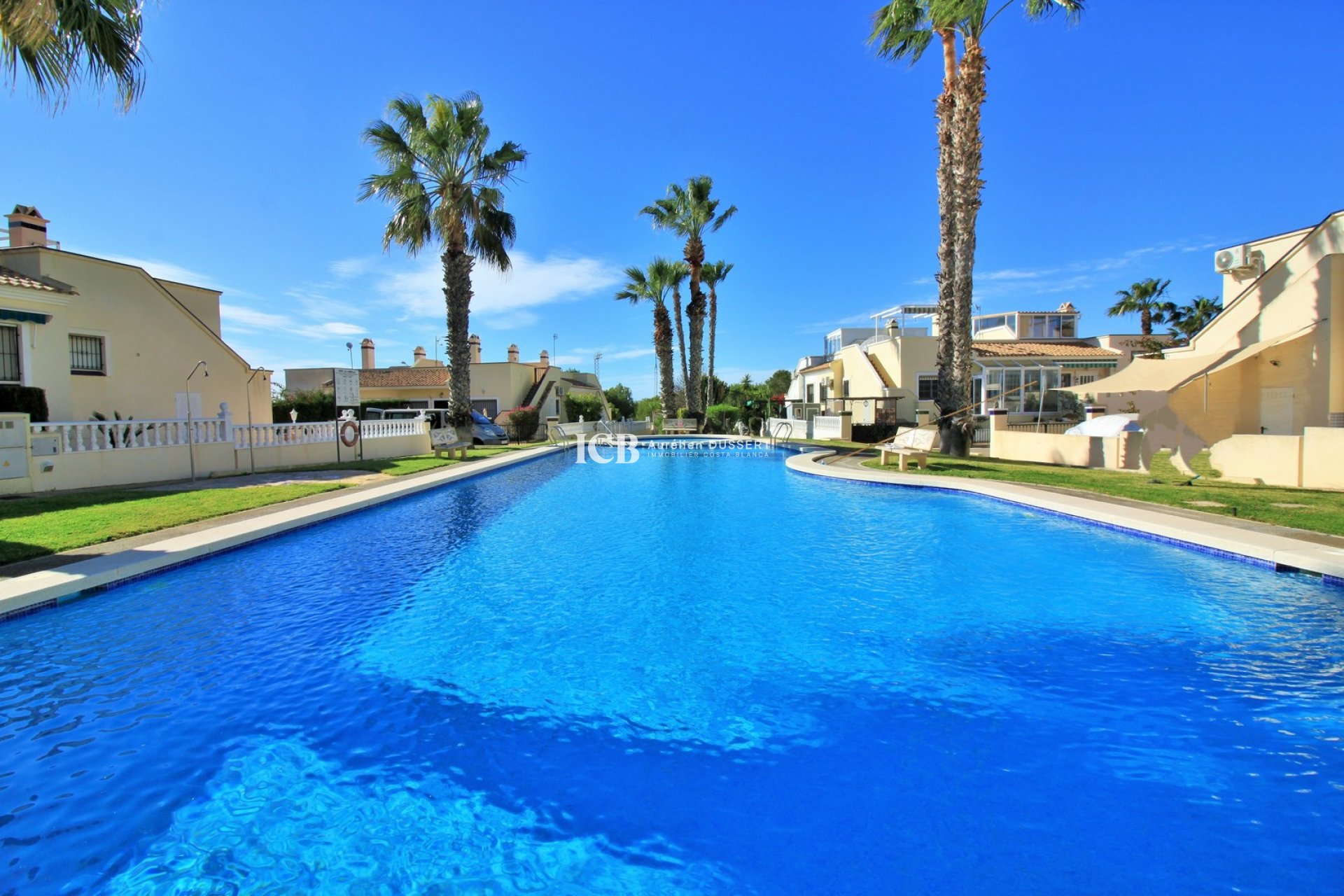 Resale - Townhouse -
Orihuela Costa - Playa Flamenca