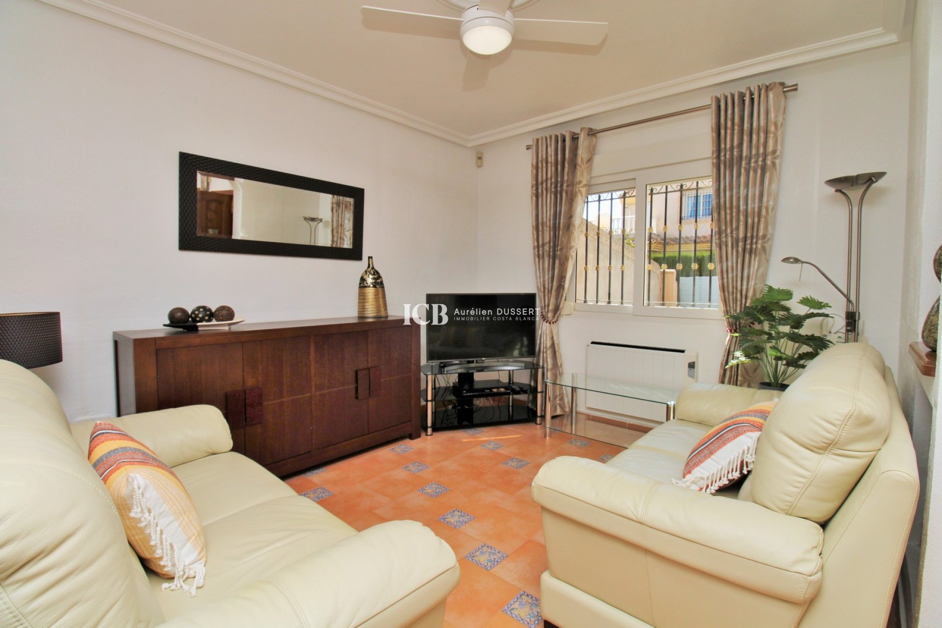 Resale - Townhouse -
Orihuela Costa - Playa Flamenca