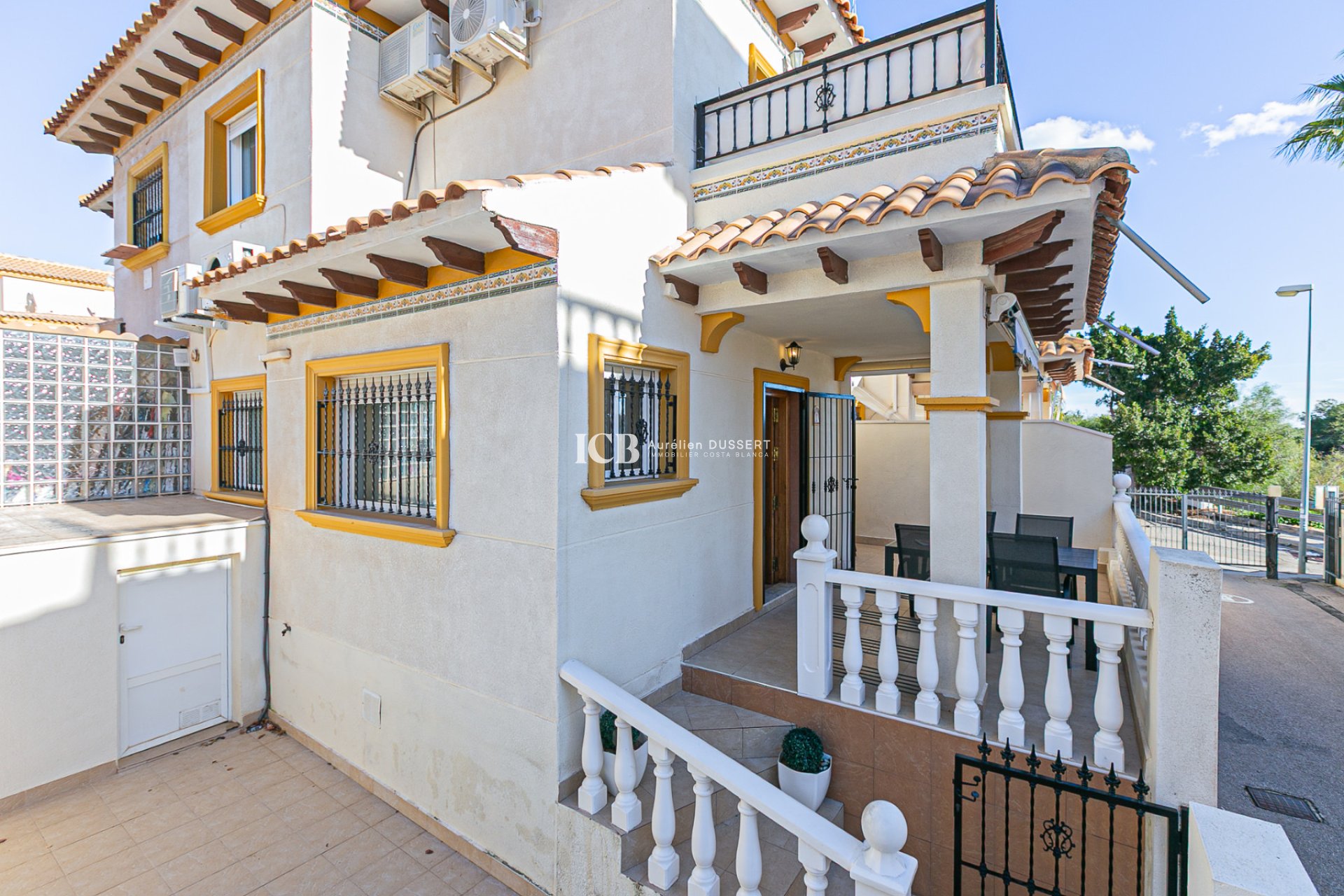 Resale - Townhouse -
Orihuela Costa - Playa Flamenca