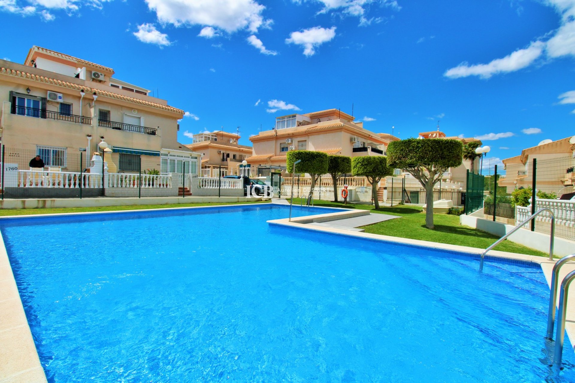 Resale - Townhouse -
Orihuela Costa - Playa Flamenca
