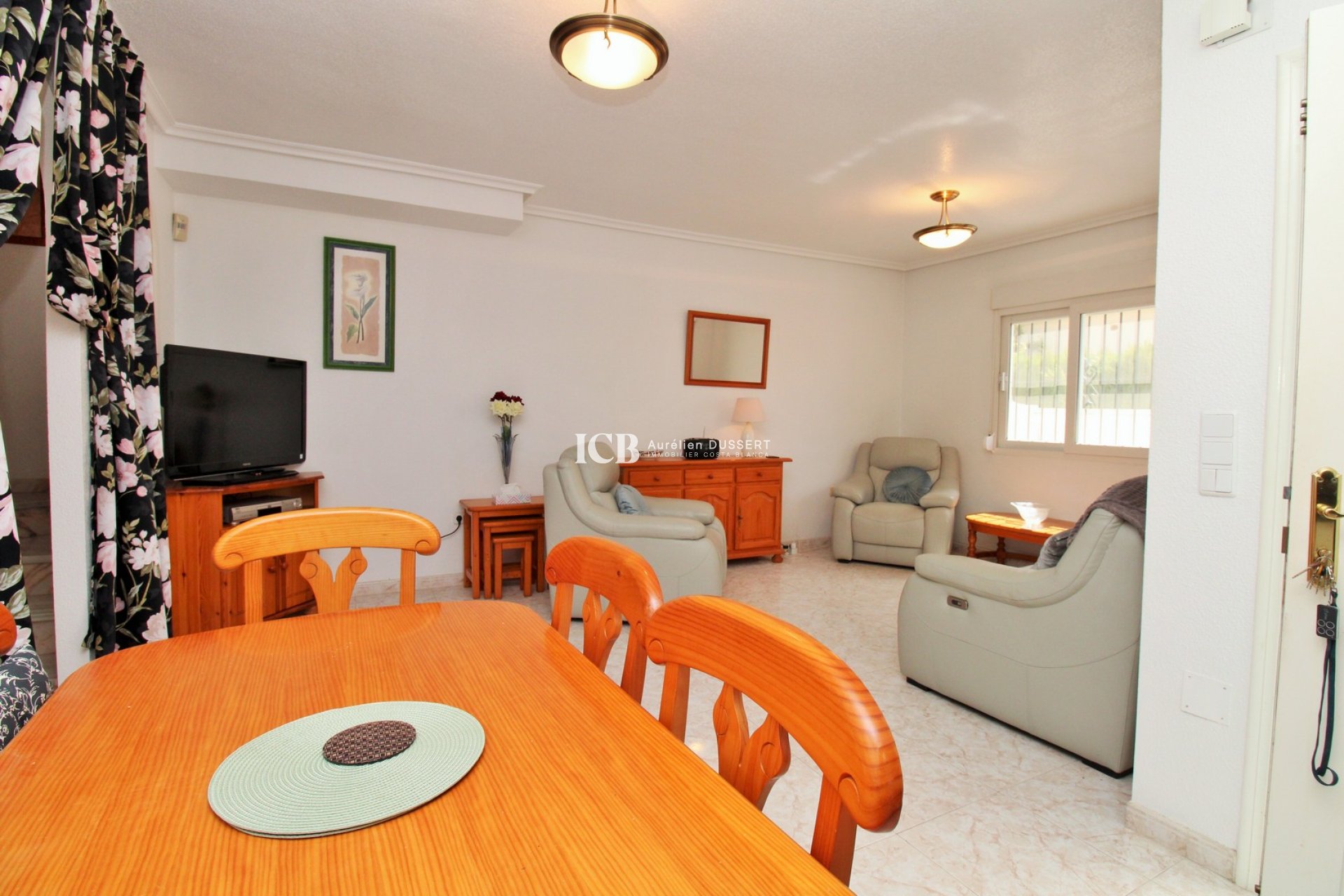 Resale - Townhouse -
Orihuela Costa - Playa Flamenca