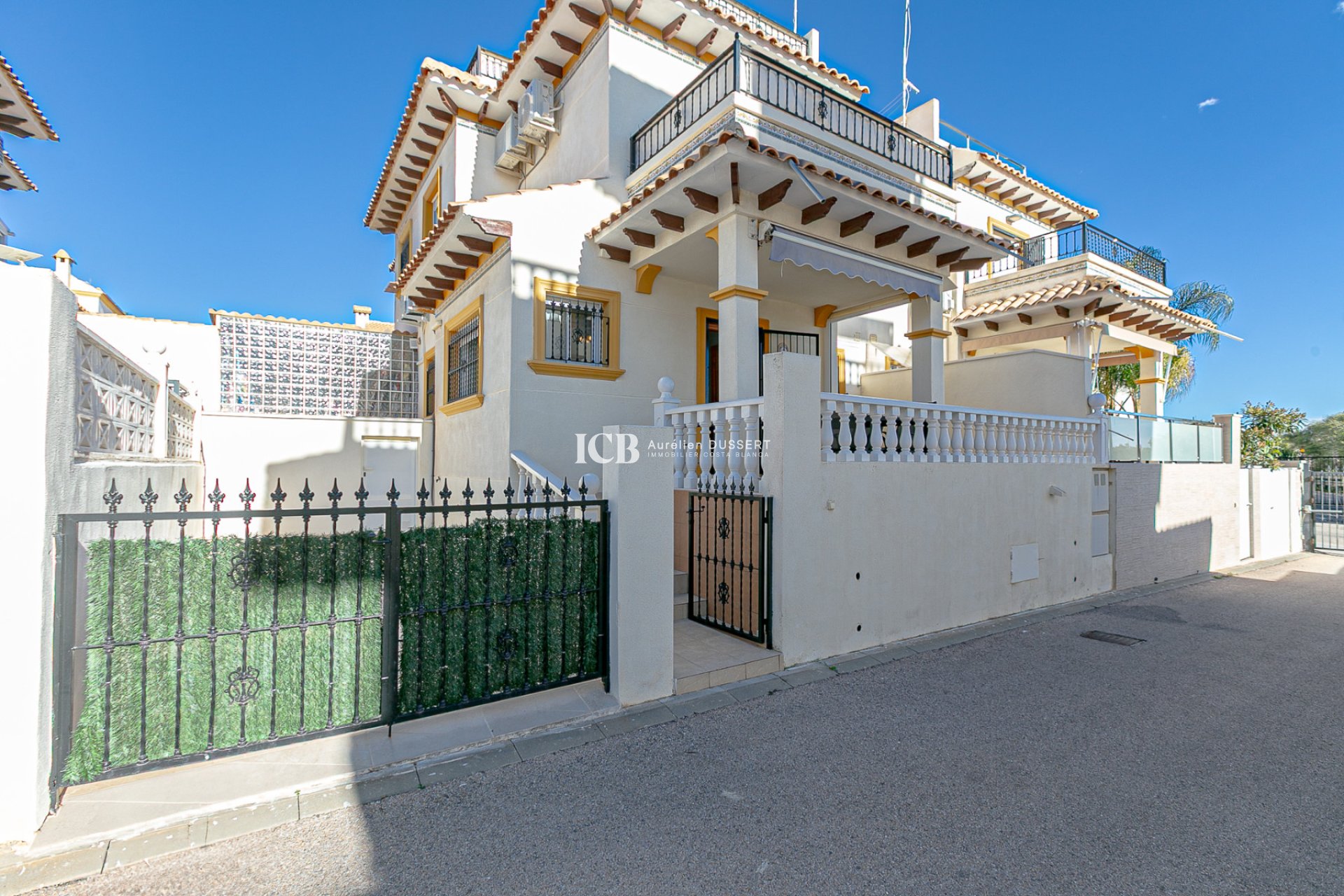 Resale - Townhouse -
Orihuela Costa - Playa Flamenca