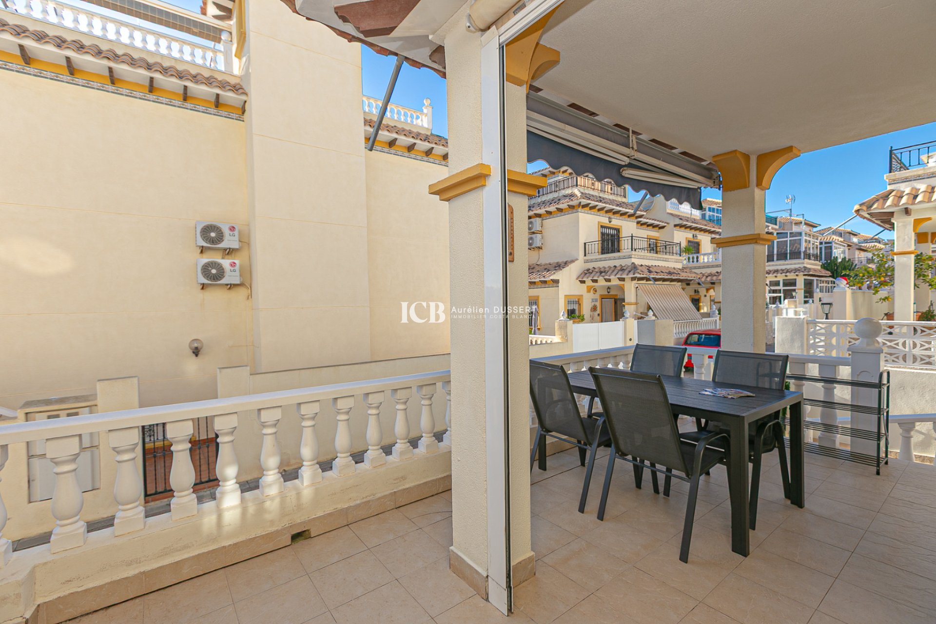 Resale - Townhouse -
Orihuela Costa - Playa Flamenca