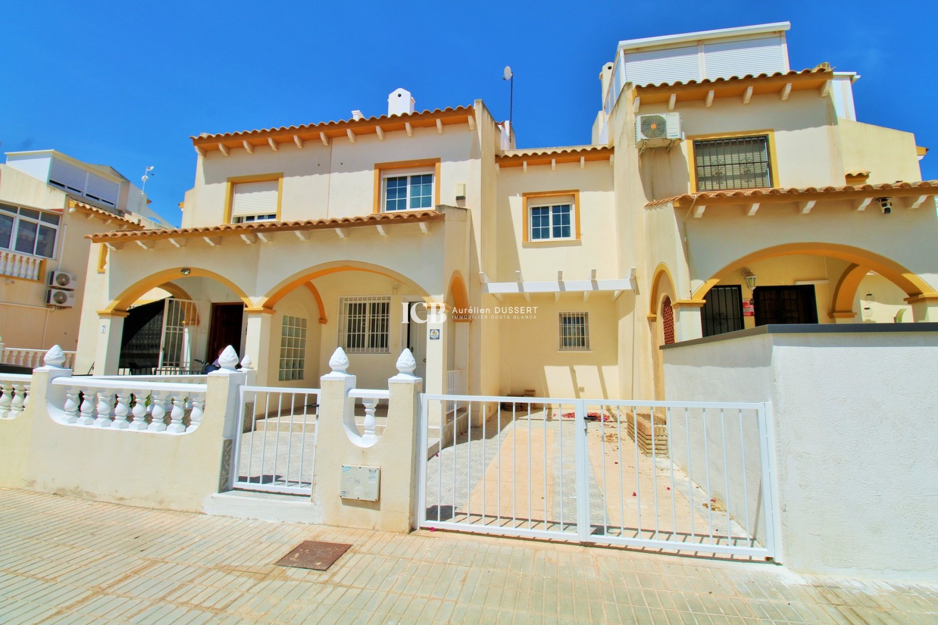 Resale - Townhouse -
Orihuela Costa - Playa Flamenca