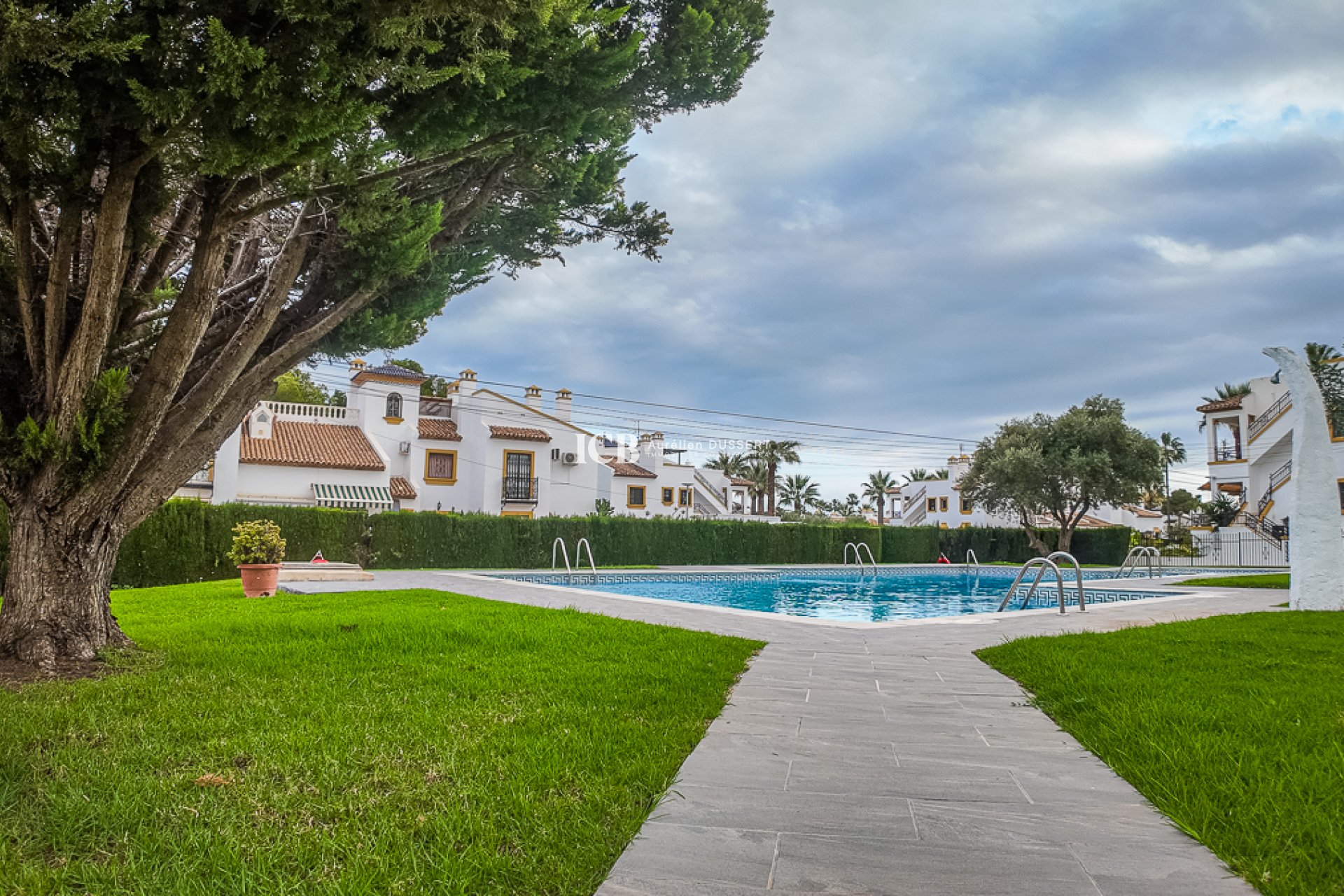 Resale - Townhouse -
Orihuela Costa - Villa Martin