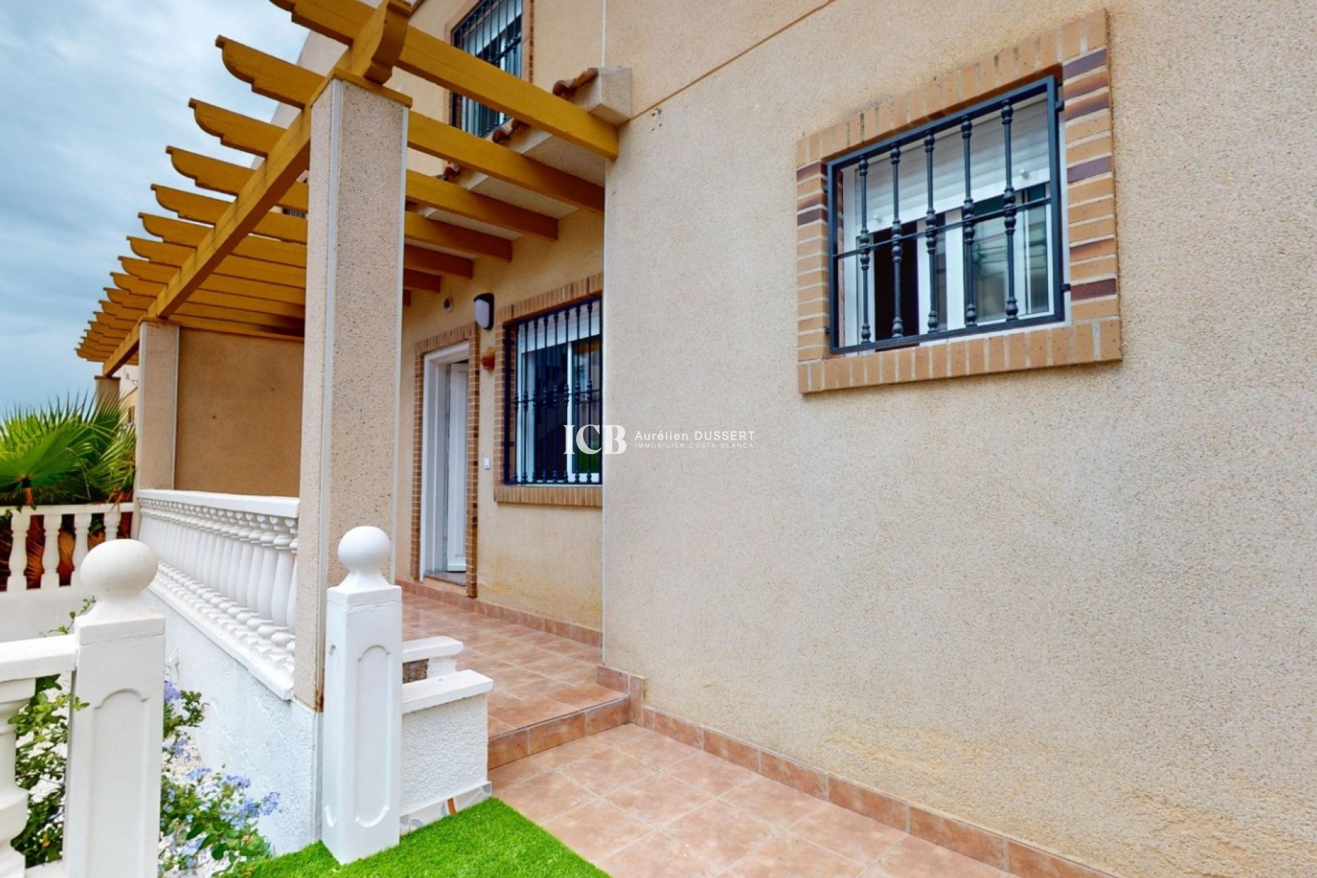 Resale - Townhouse -
Orihuela Costa - Villamartín