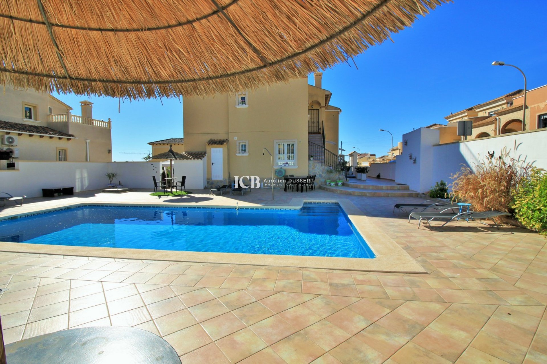 Resale - Townhouse -
Orihuela Costa - Villamartín