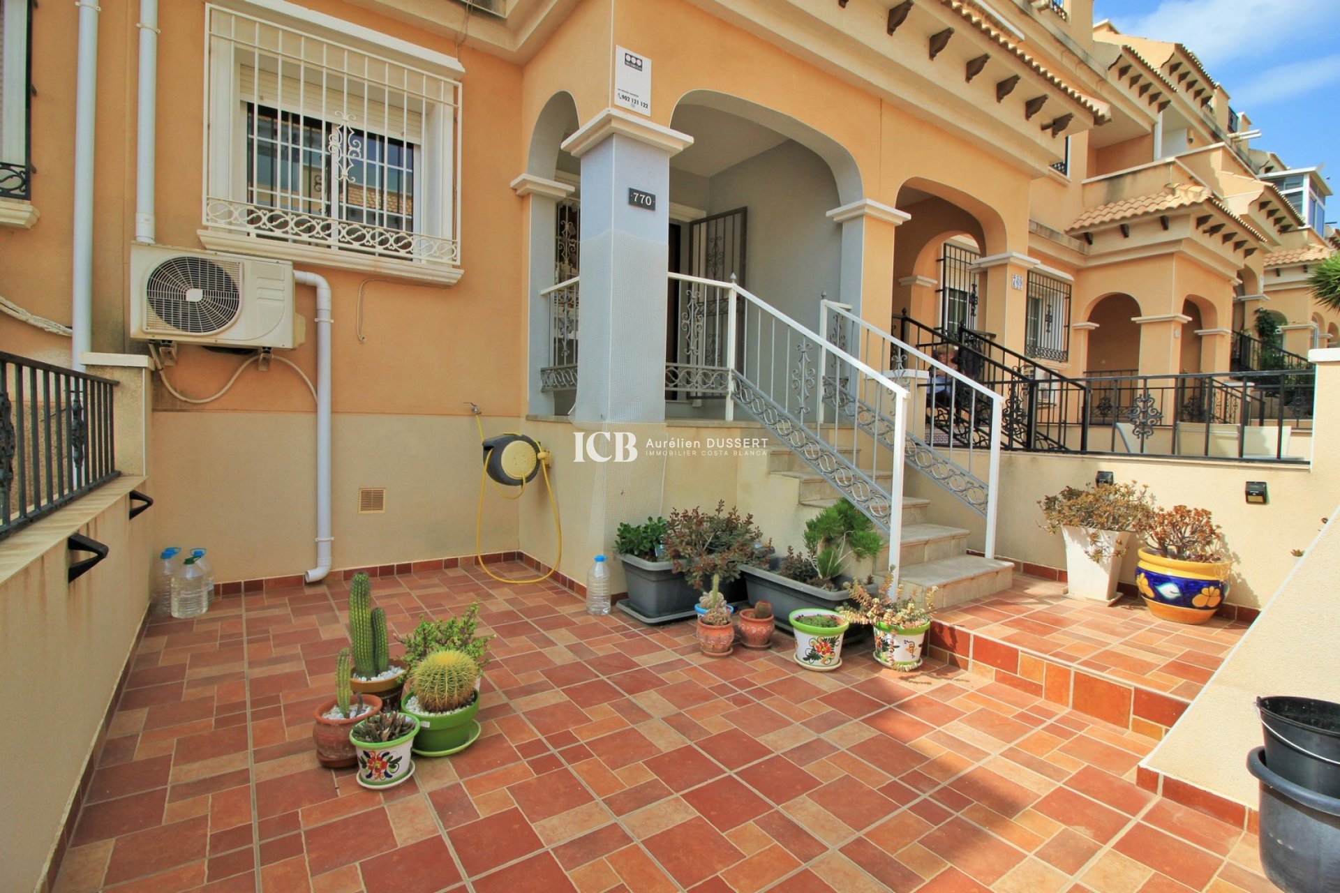 Resale - Townhouse -
Orihuela Costa - Villamartín