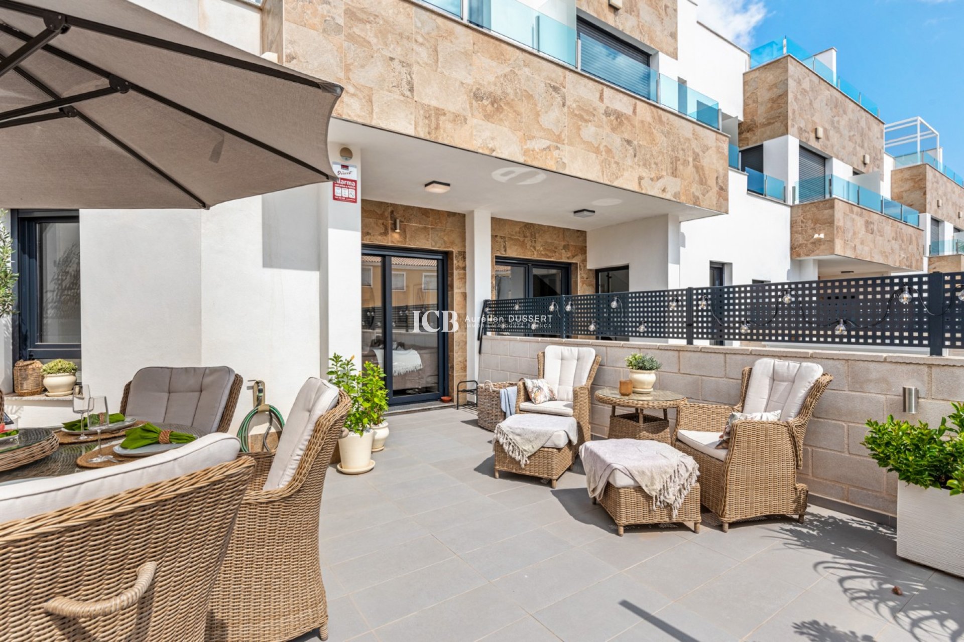 Resale - Townhouse -
Orihuela Costa - Villamartín