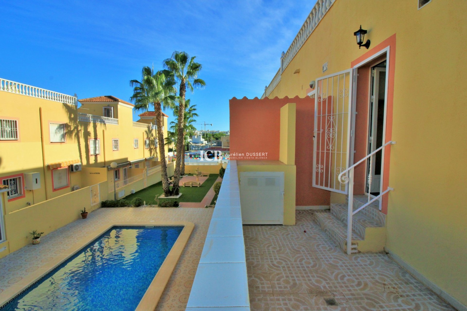 Resale - Townhouse -
Orihuela Costa - Villamartín