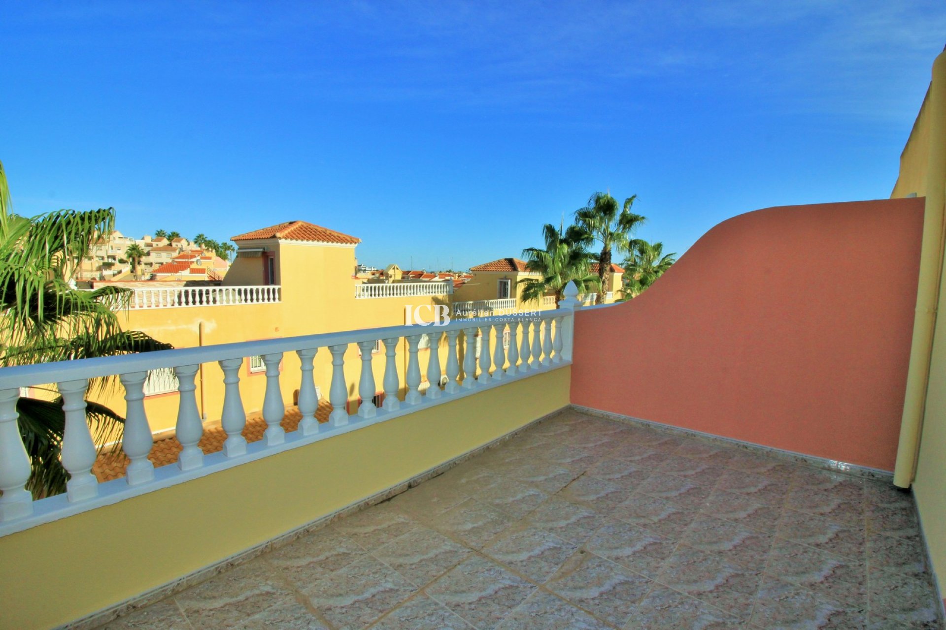 Resale - Townhouse -
Orihuela Costa - Villamartín