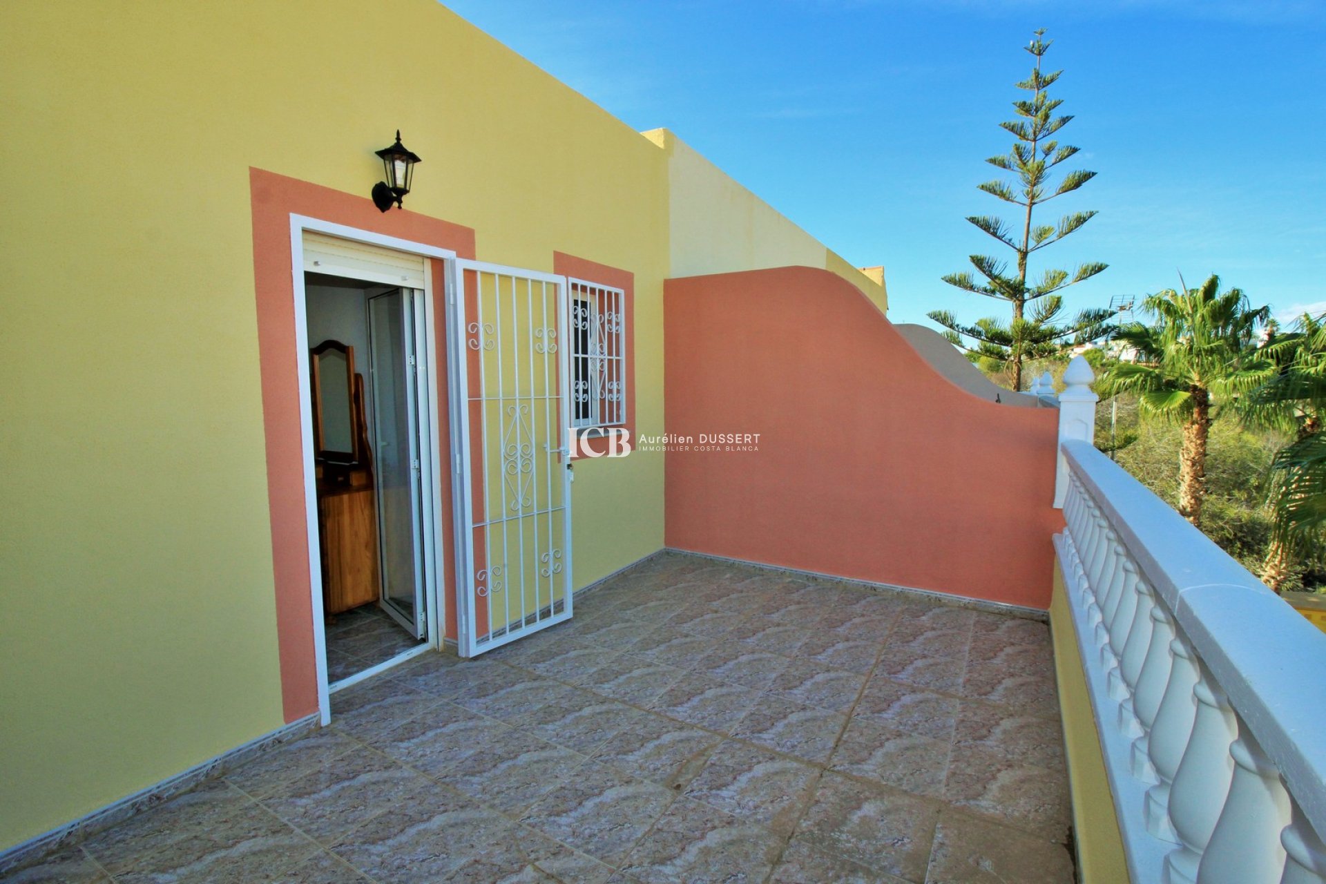 Resale - Townhouse -
Orihuela Costa - Villamartín