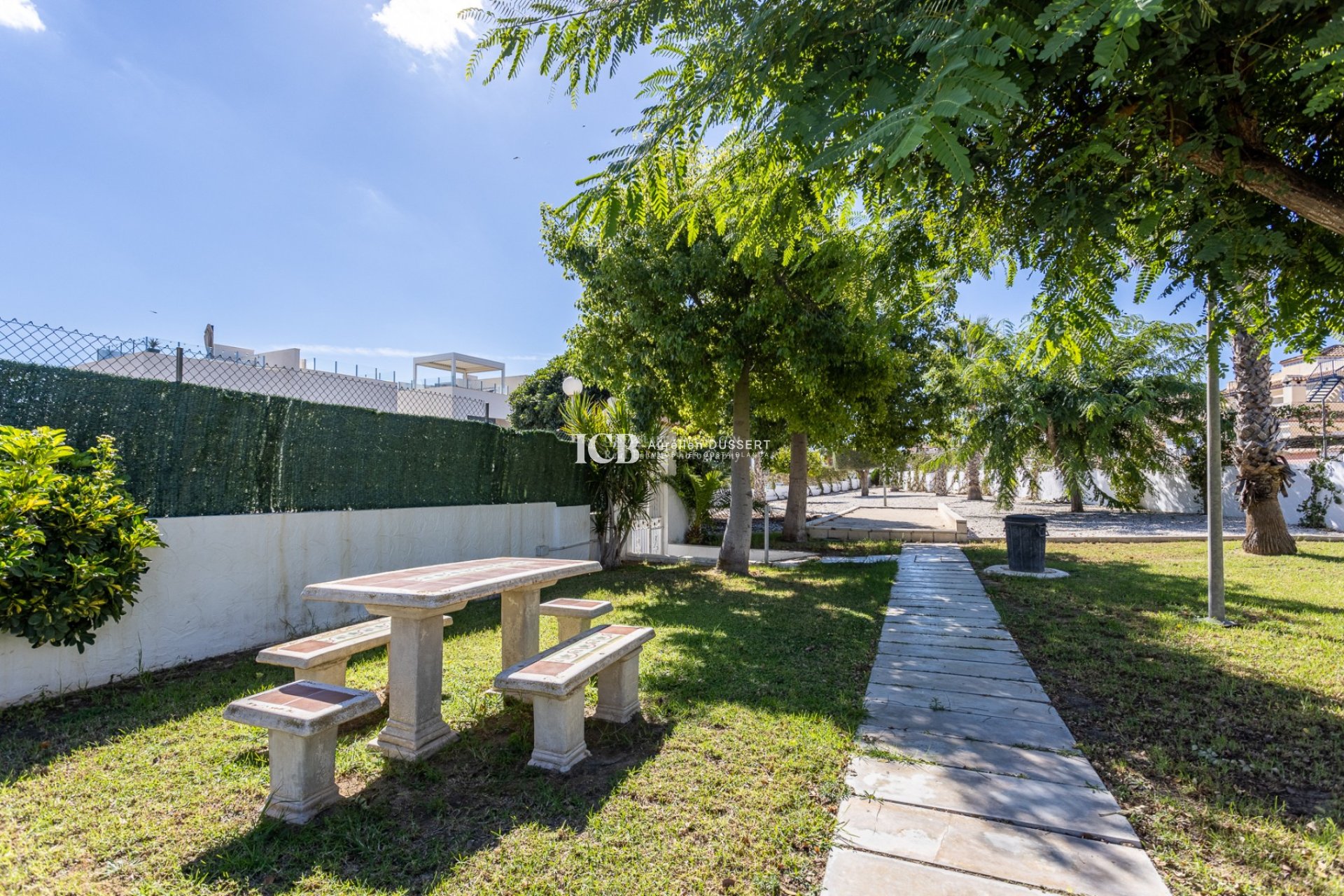 Resale - Townhouse -
Orihuela Costa - Villamartín