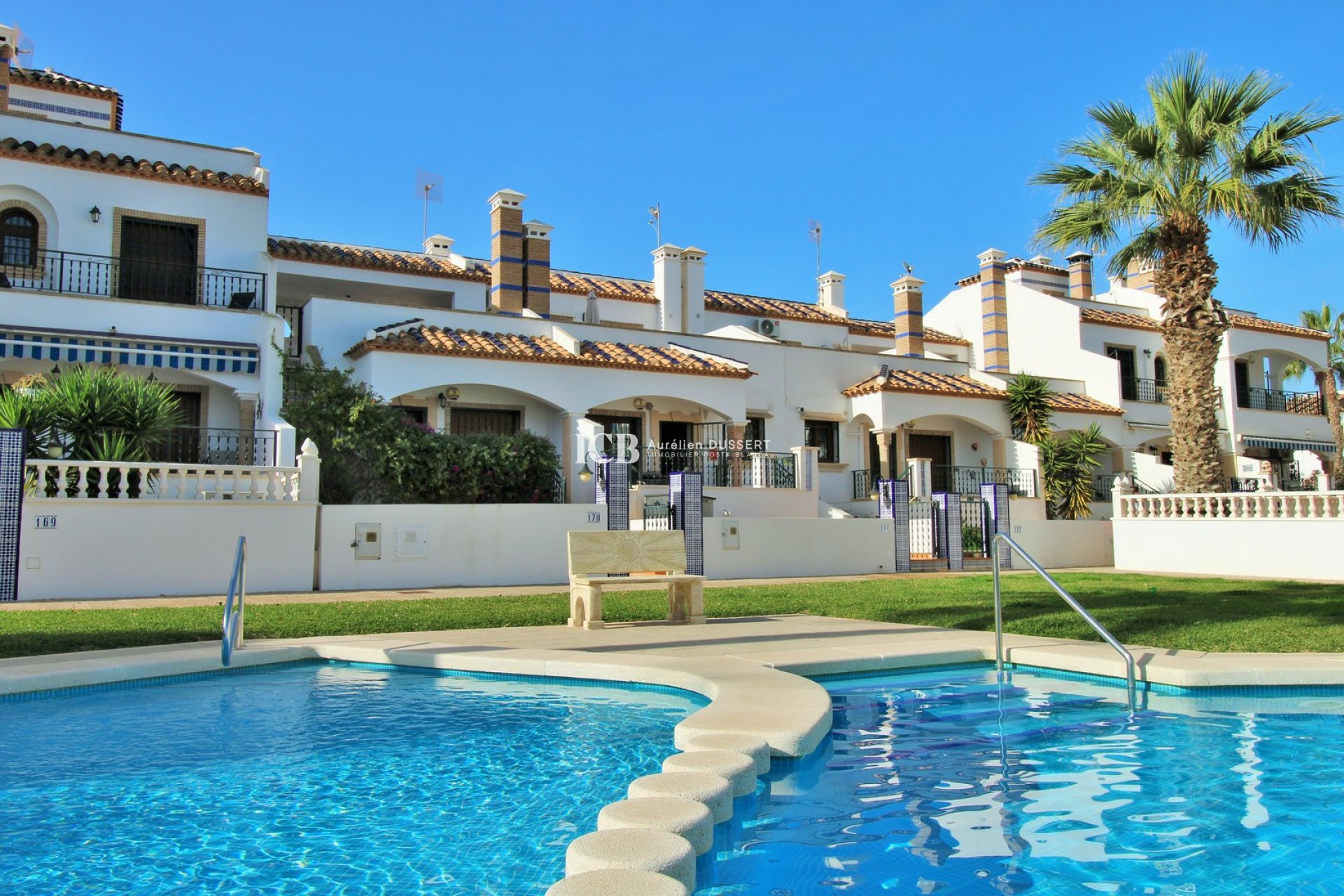 Resale - Townhouse -
Orihuela Costa - Villamartín