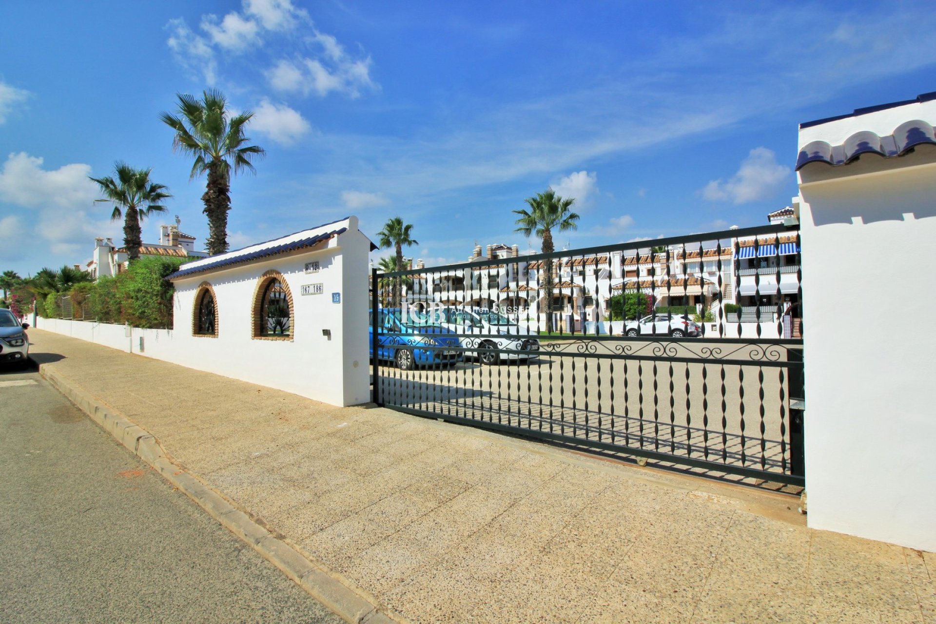 Resale - Townhouse -
Orihuela Costa - Villamartín