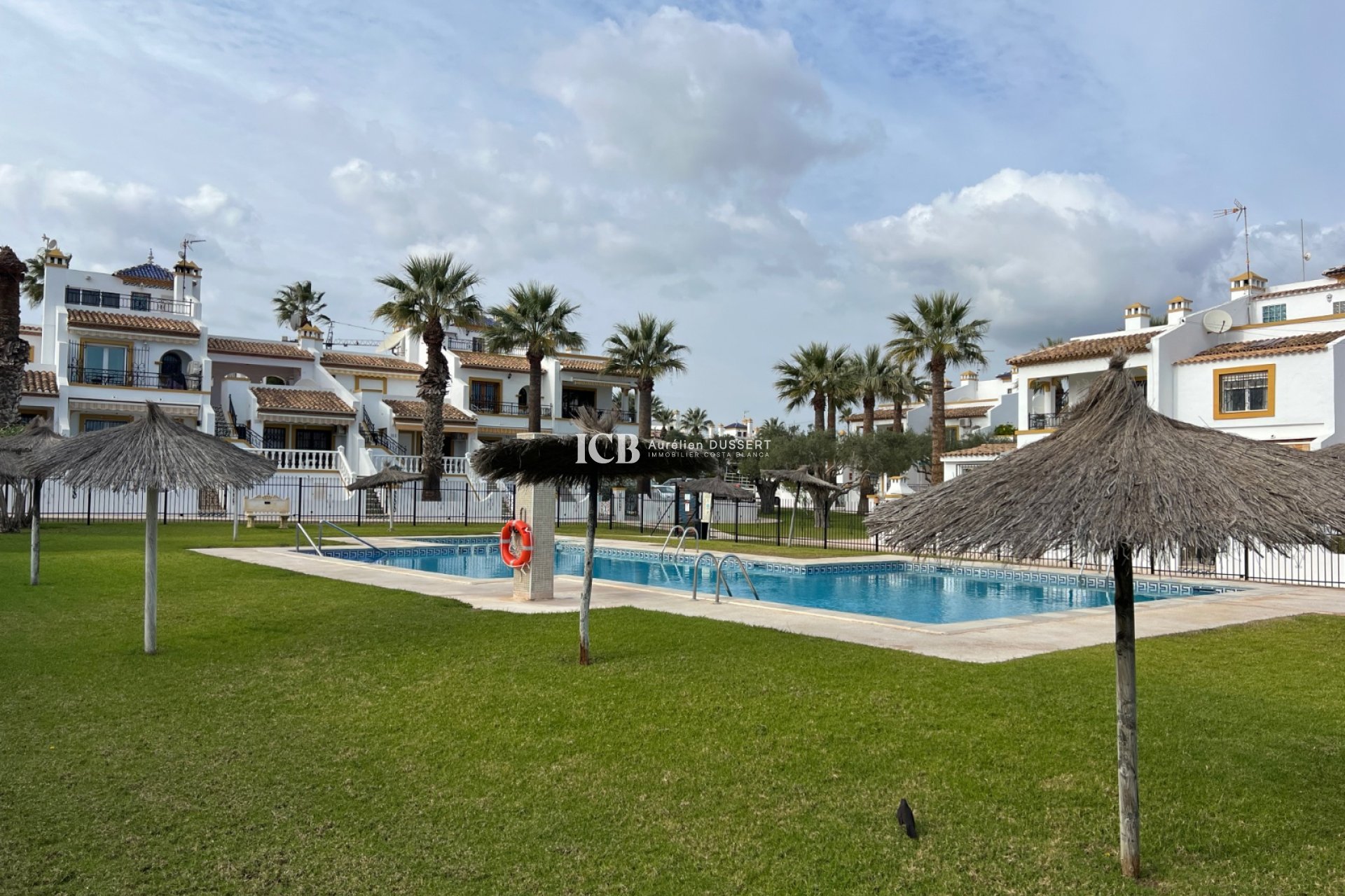 Resale - Townhouse -
Orihuela Costa - Villamartín