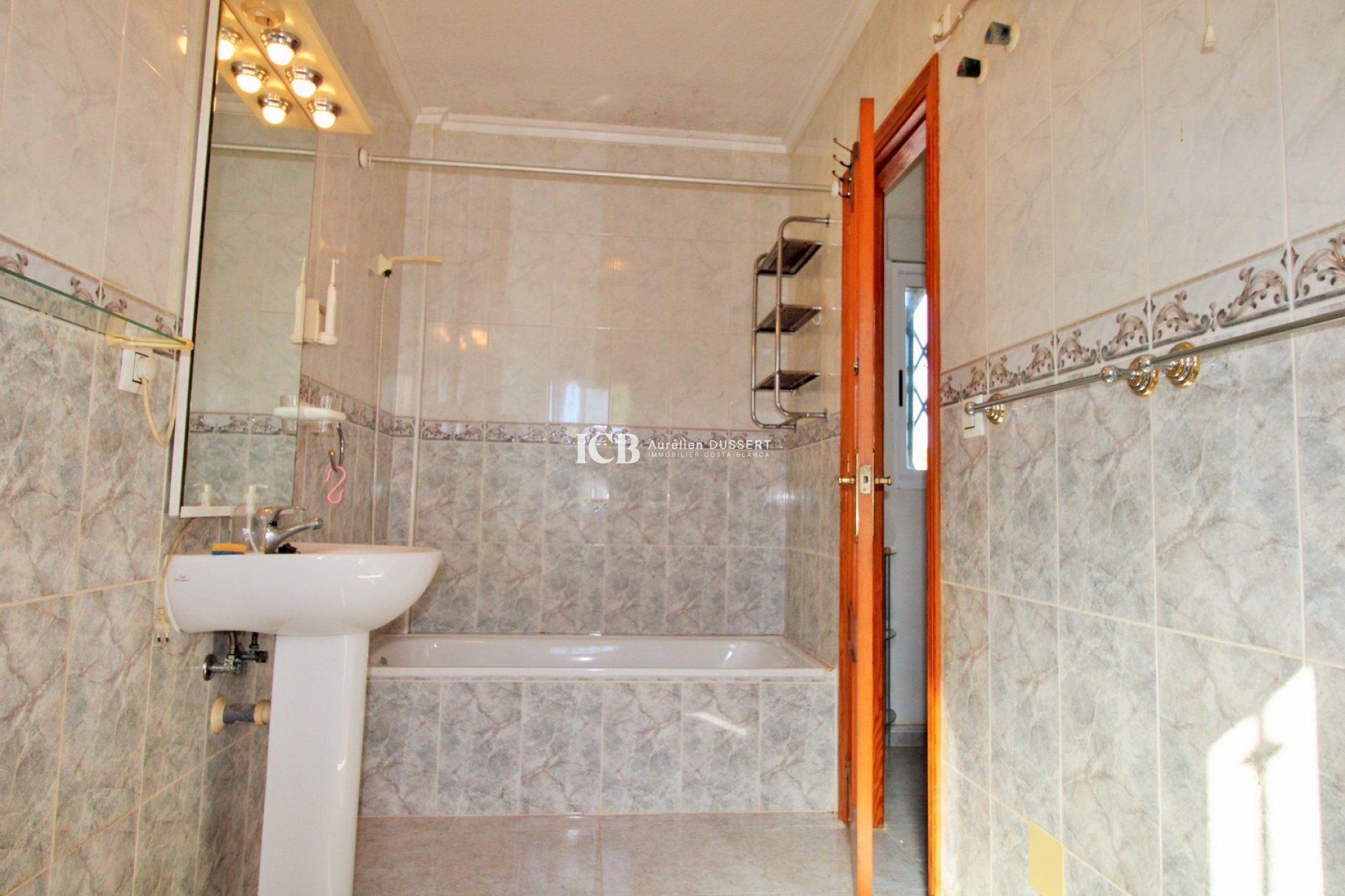 Resale - Townhouse -
Orihuela Costa - Villamartín