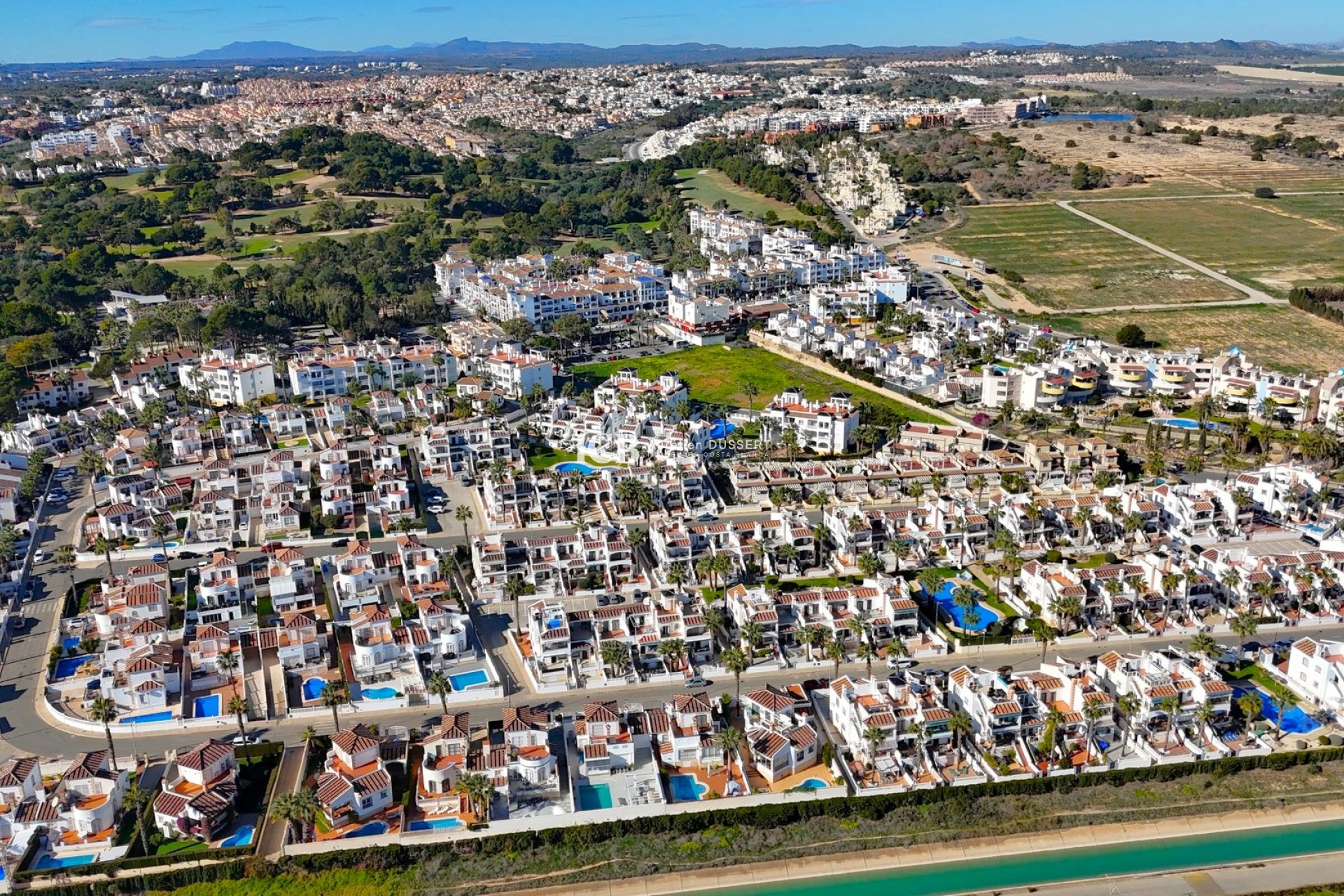 Resale - Townhouse -
Orihuela Costa - Villamartín