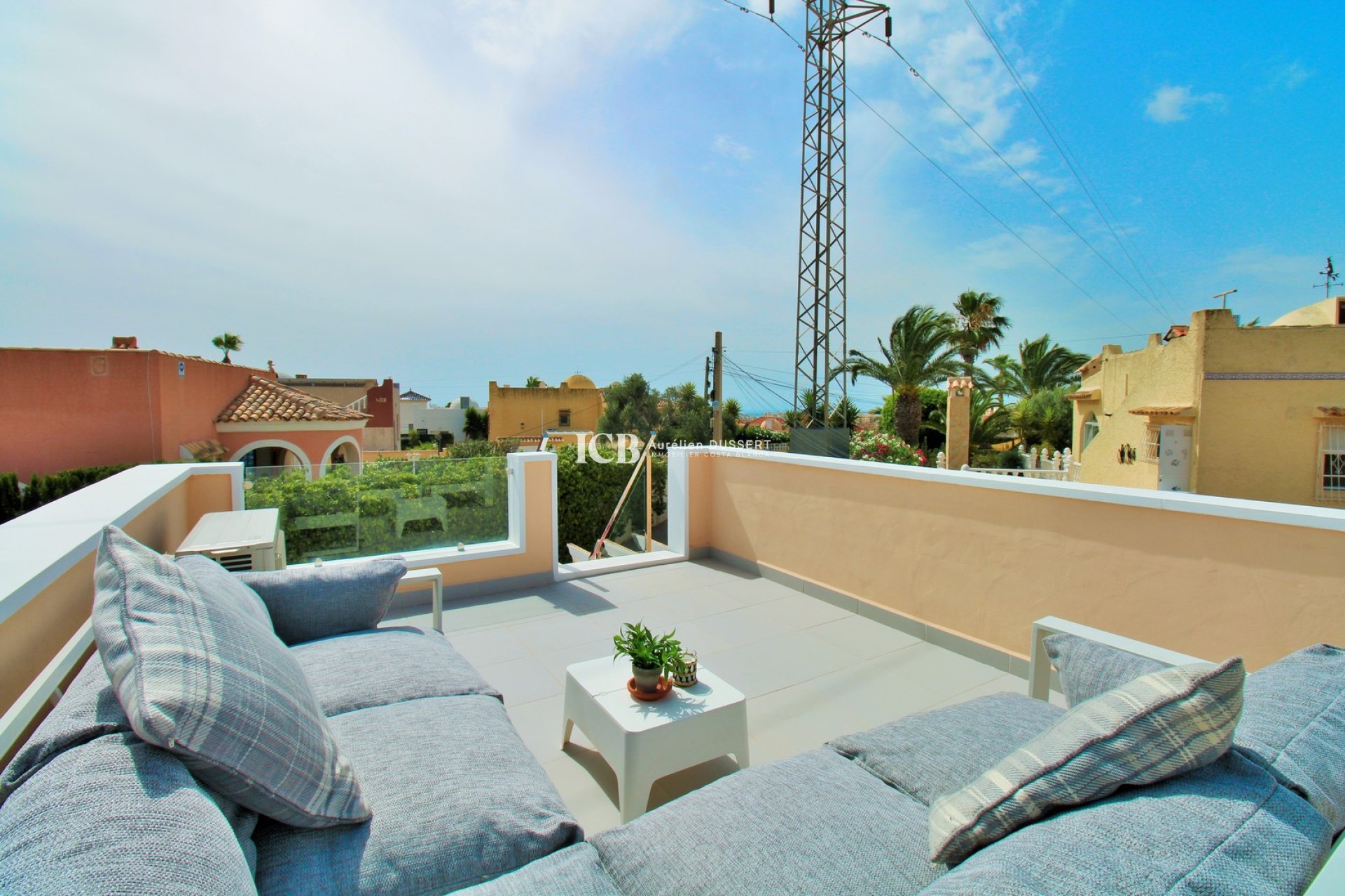 Resale - Townhouse -
Orihuela Costa - Villamartín