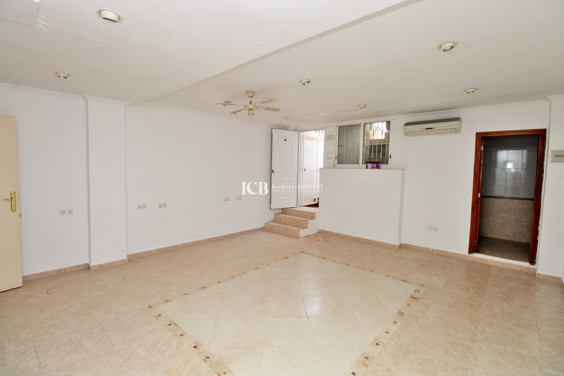 Resale - Townhouse -
Orihuela Costa - Villamartín