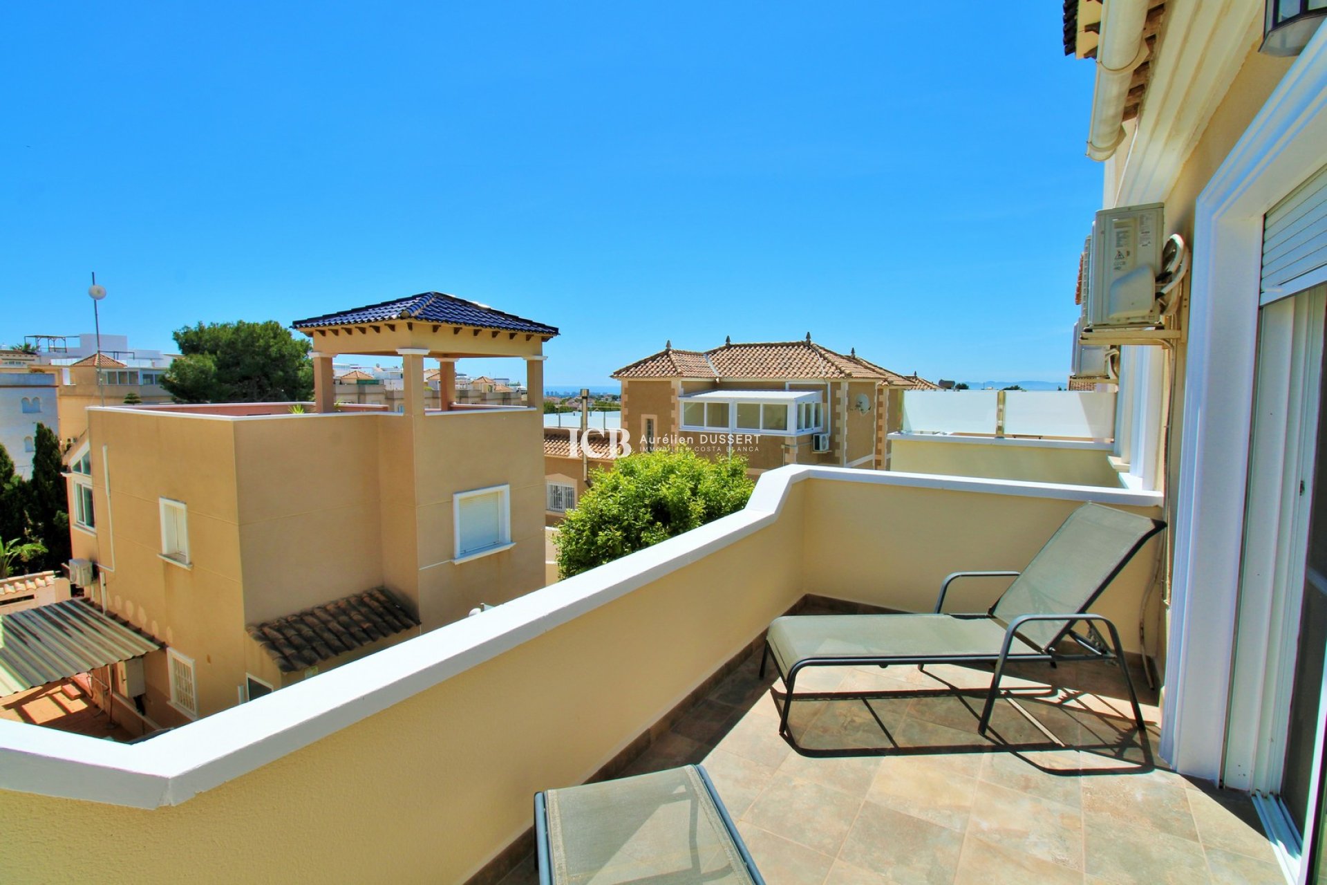 Resale - Townhouse -
Orihuela Costa - Villamartín