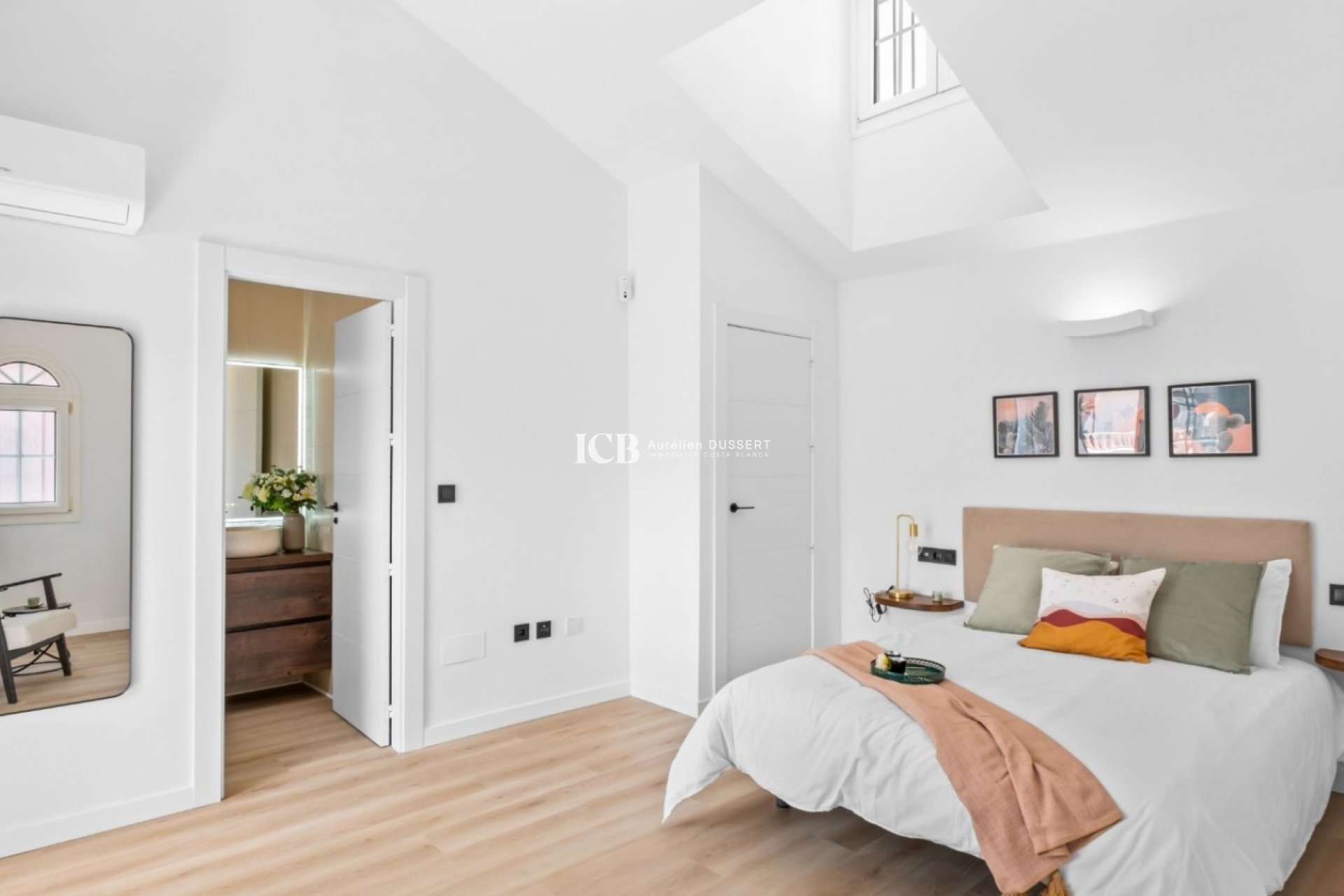 Resale - Townhouse -
Orihuela Costa - Villamartín
