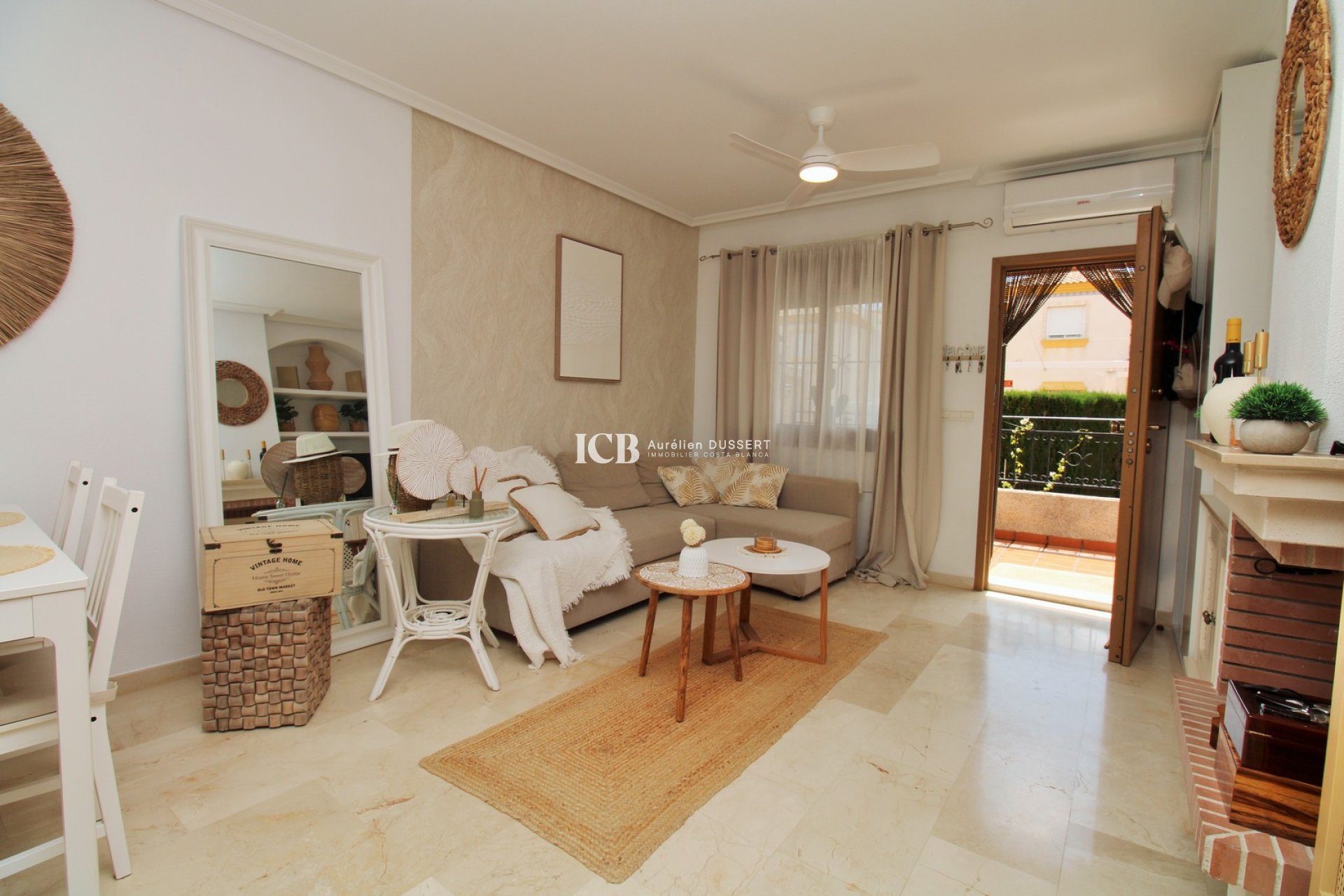 Resale - Townhouse -
Orihuela Costa - Villamartín