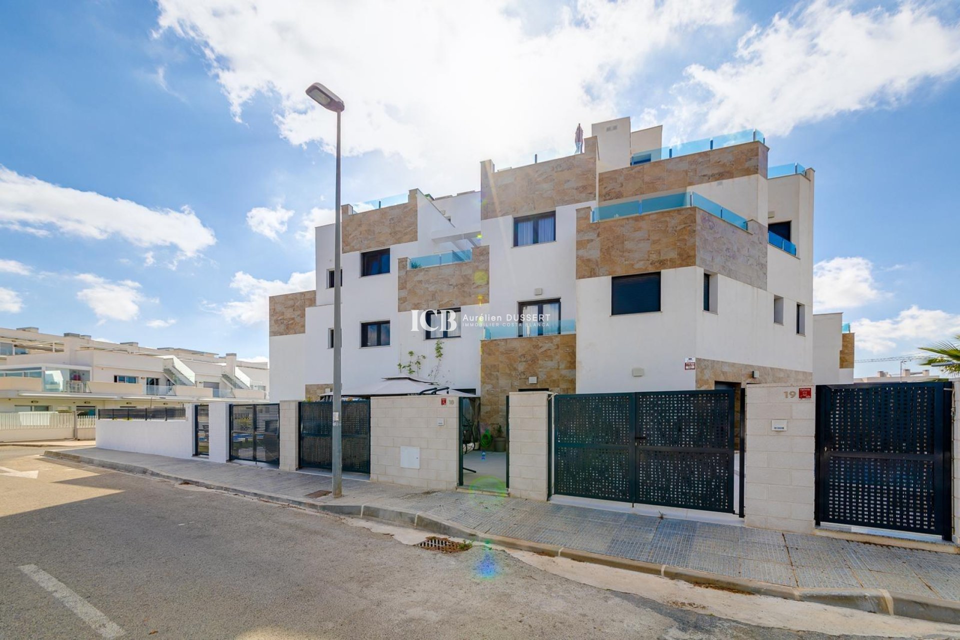 Resale - Townhouse -
Orihuela Costa - Villamartín