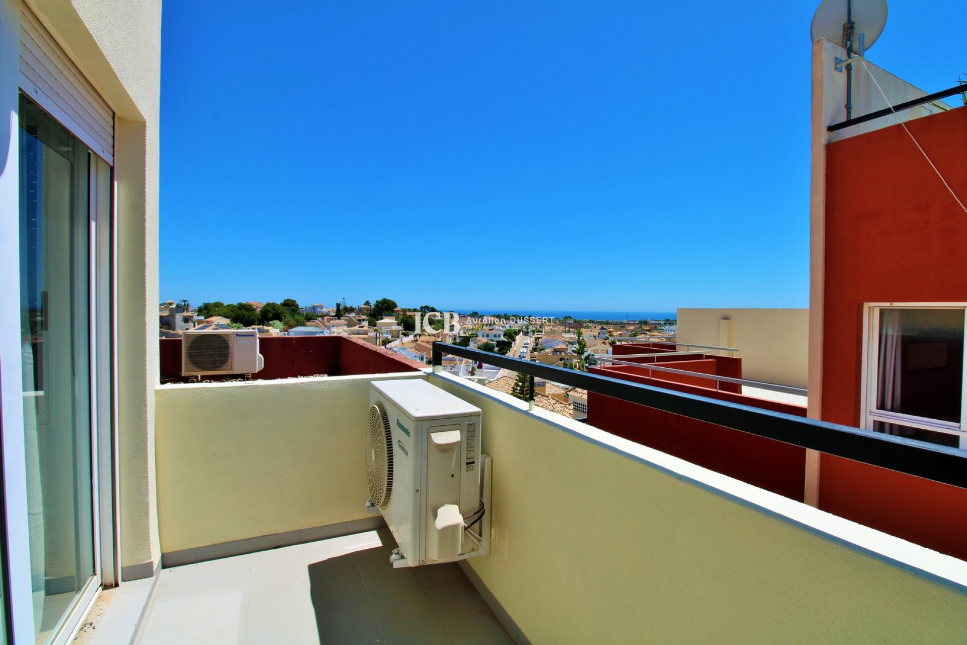 Resale - Townhouse -
Orihuela Costa - Villamartín