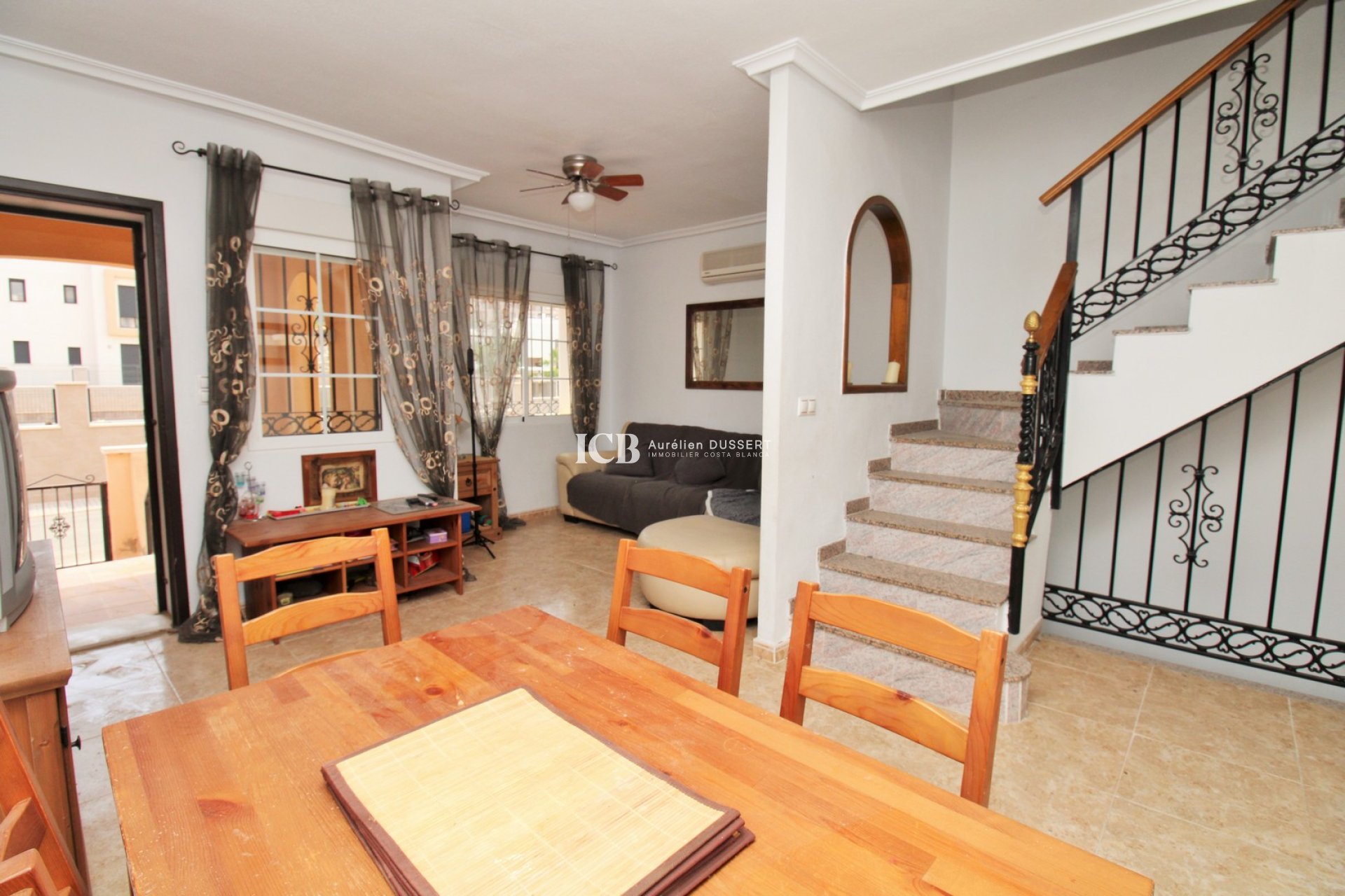 Resale - Townhouse -
Orihuela Costa - Villamartín