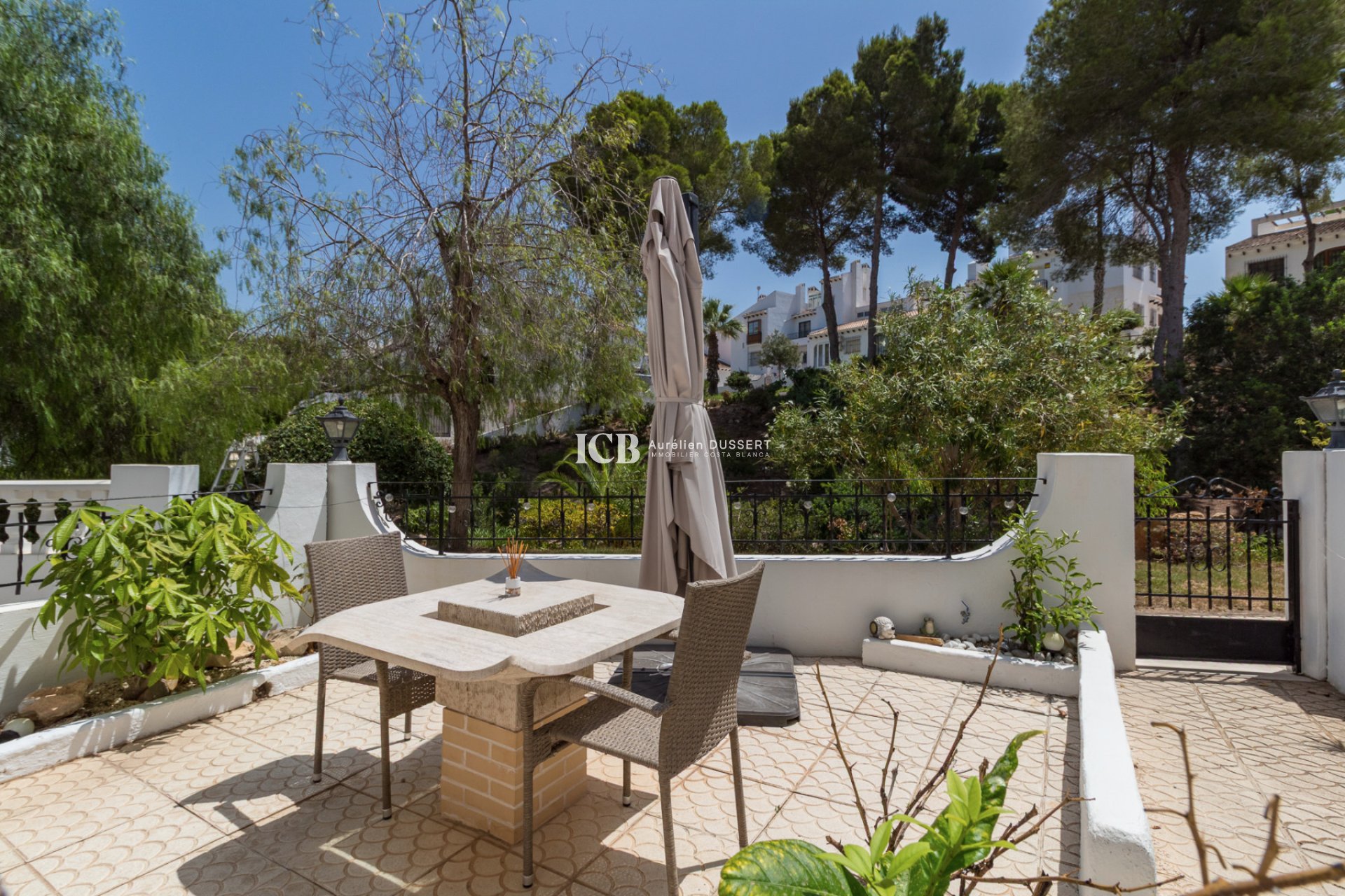 Resale - Townhouse -
Orihuela Costa - Villamartín