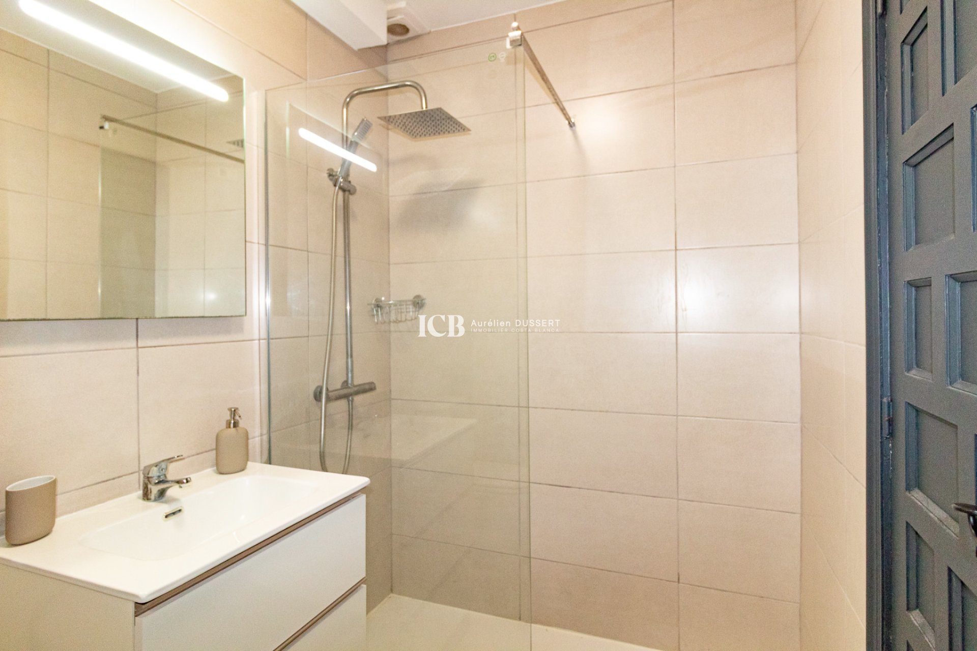 Resale - Townhouse -
Orihuela Costa - Villamartín