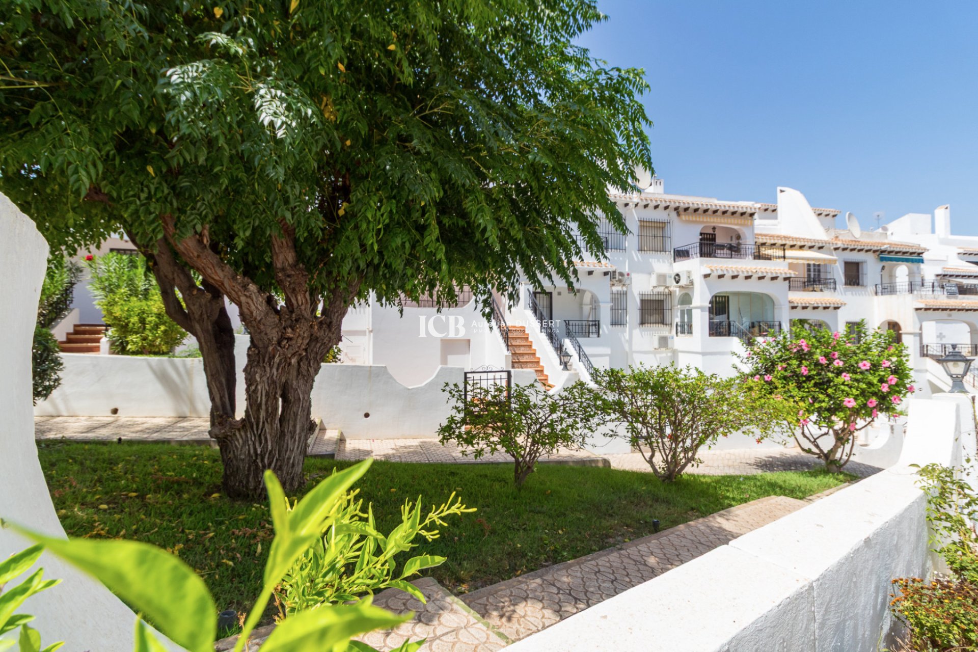 Resale - Townhouse -
Orihuela Costa - Villamartín