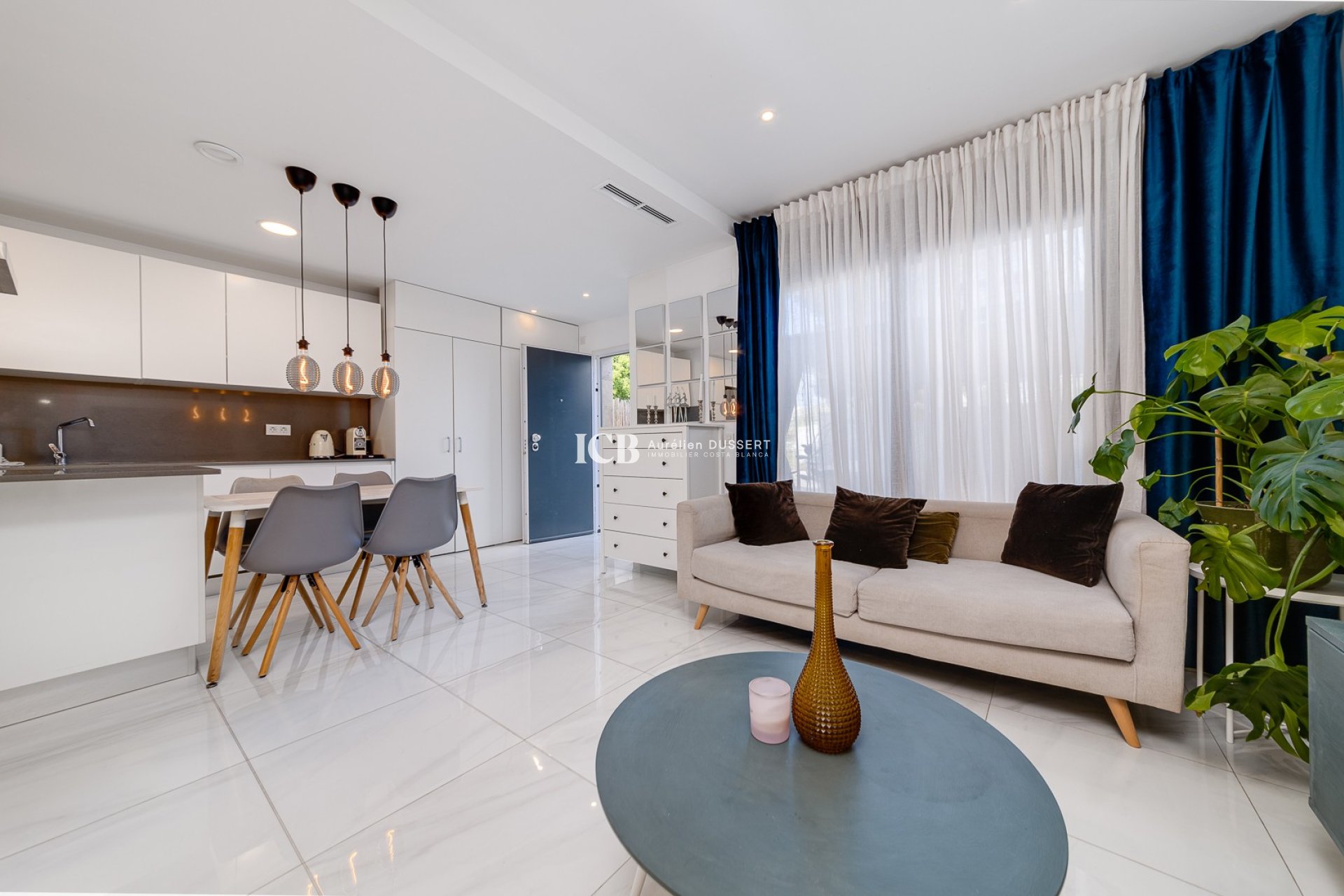 Resale - Townhouse -
Orihuela Costa - Villamartín