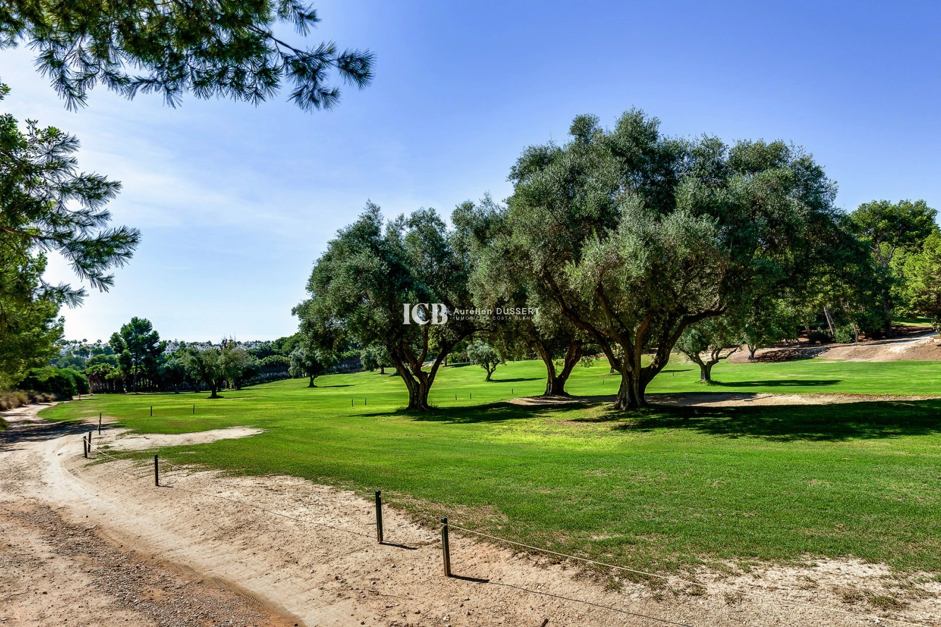 Resale - Townhouse -
Orihuela Costa - Villamartín