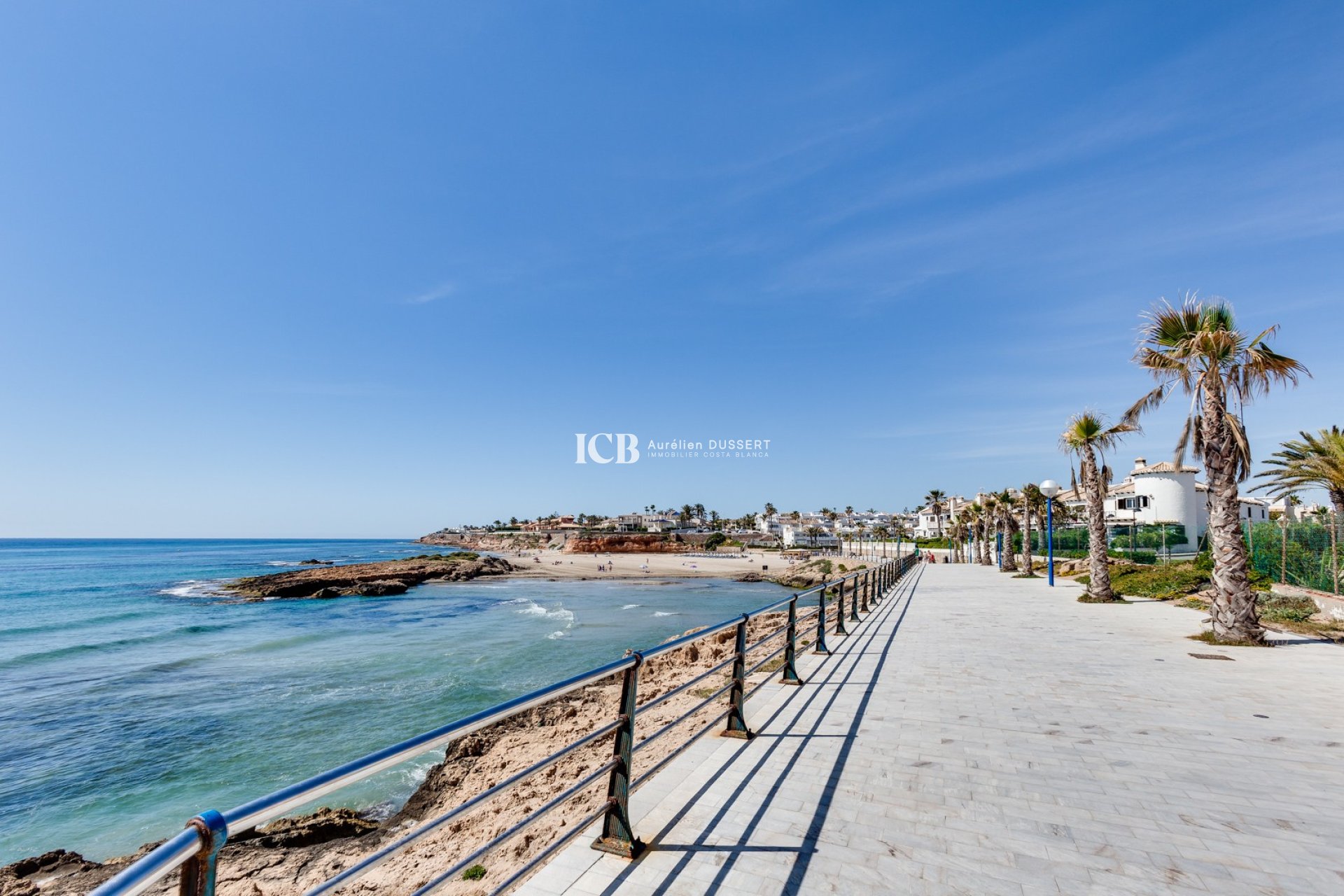 Resale - Townhouse -
Orihuela Costa - Villamartín