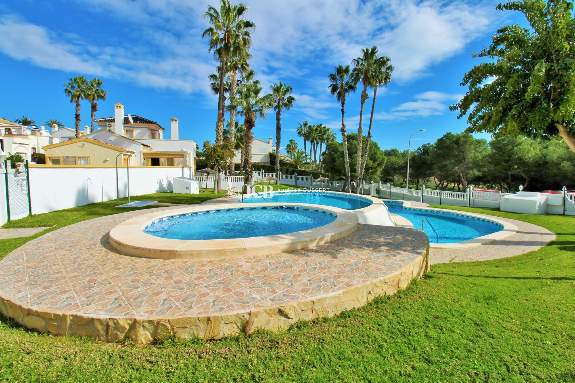 Resale - Townhouse -
Orihuela Costa - Villamartín