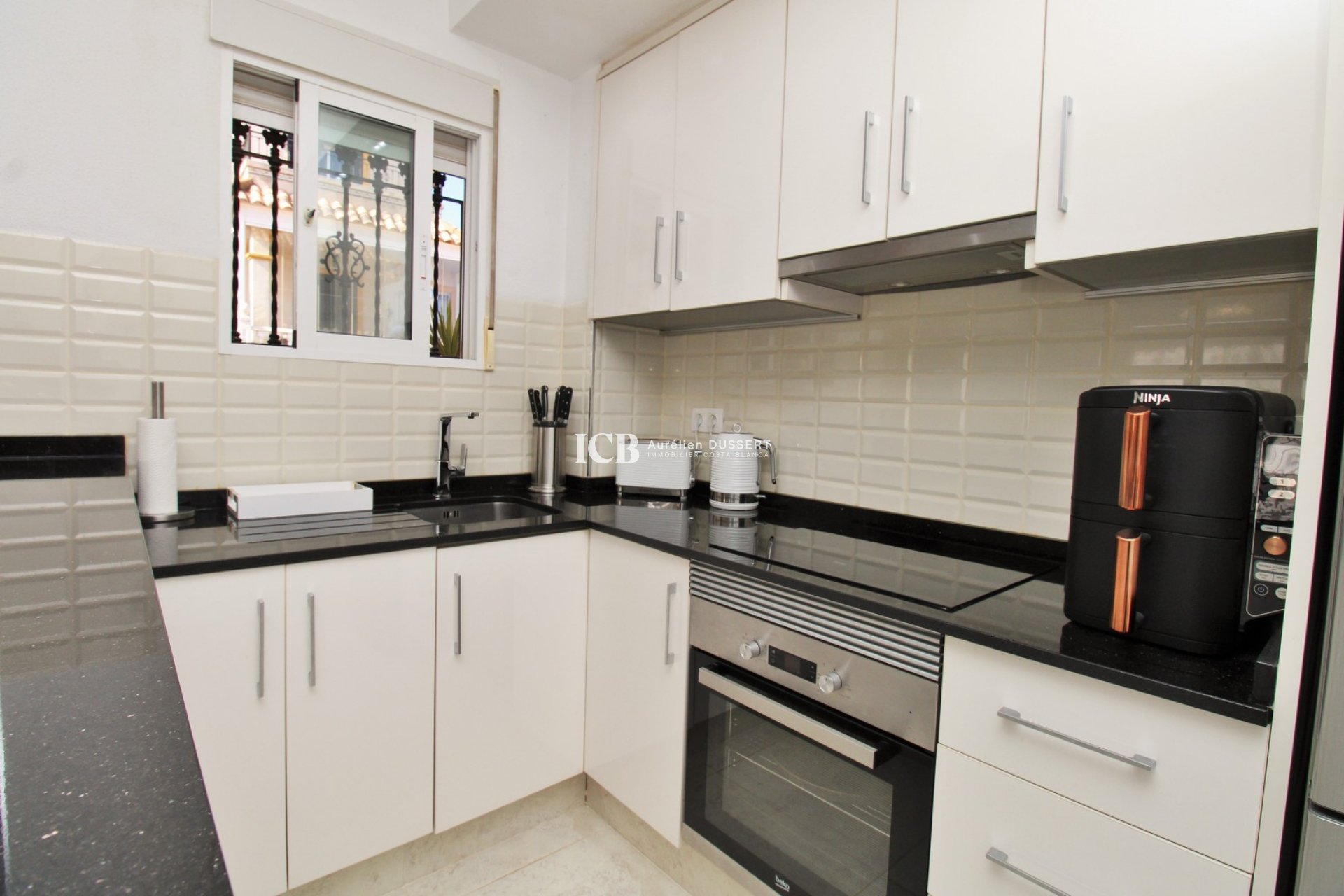Resale - Townhouse -
Orihuela Costa - Villamartín