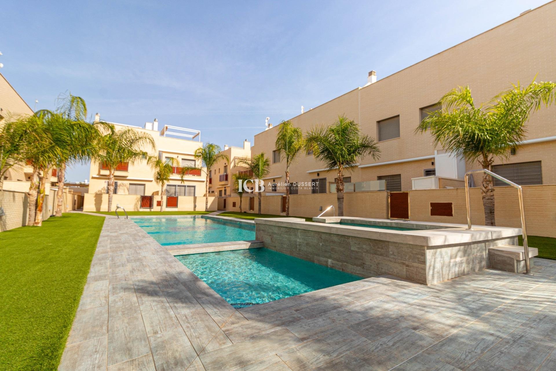 Resale - Townhouse -
Pilar de la Horadada - La Torre de la Horadada