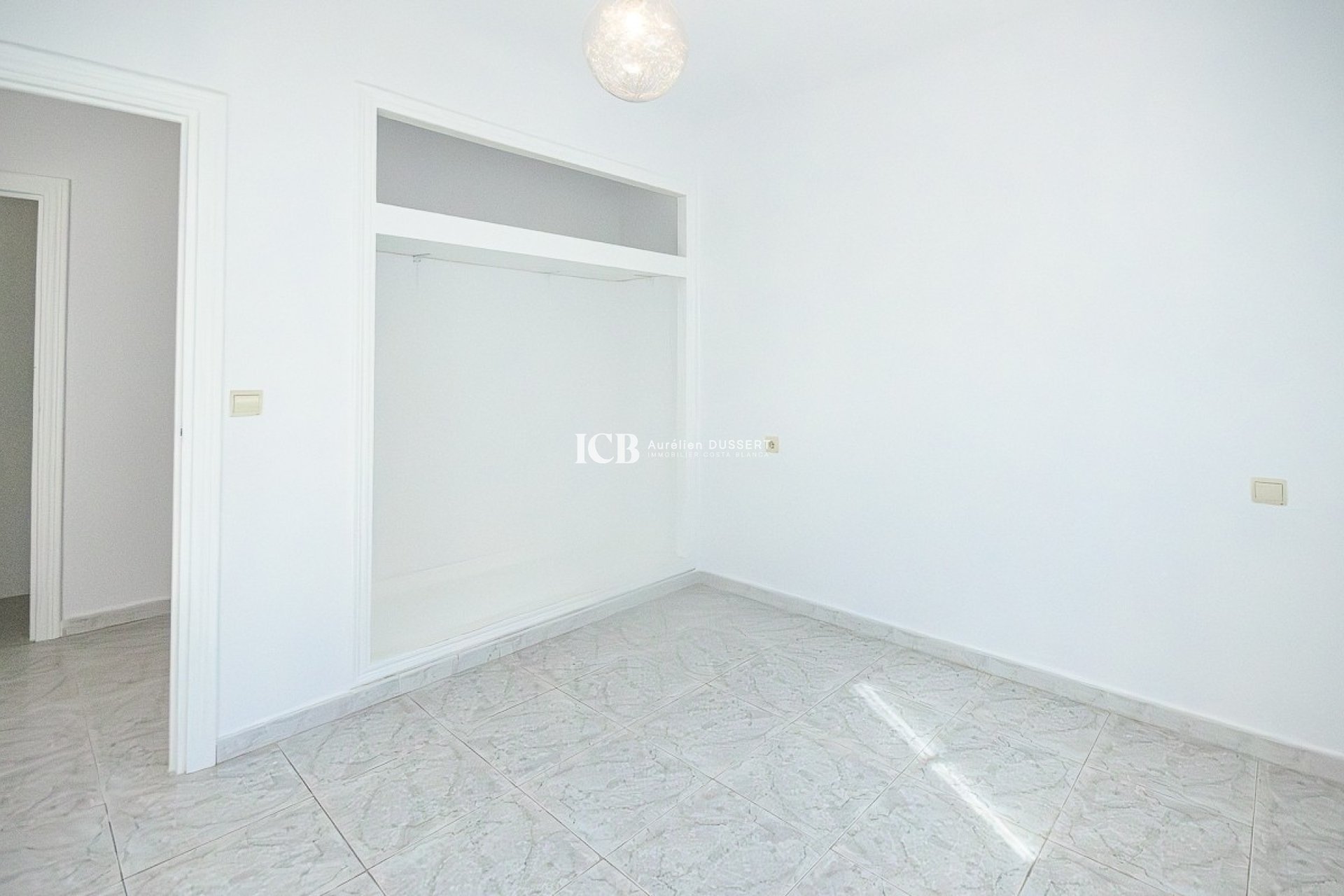 Resale - Townhouse -
San Miguel de Salinas - Centro