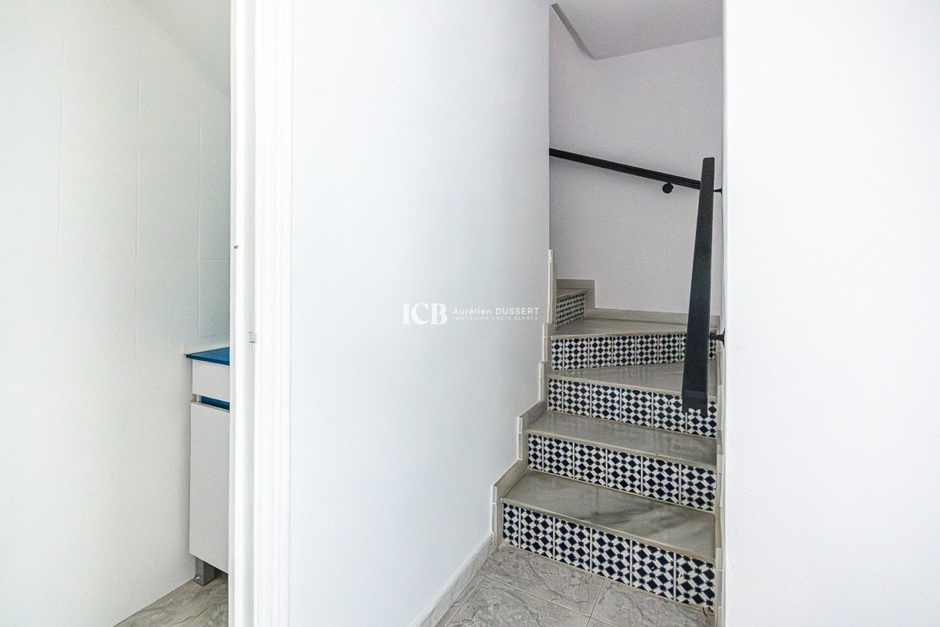 Resale - Townhouse -
San Miguel de Salinas - Centro