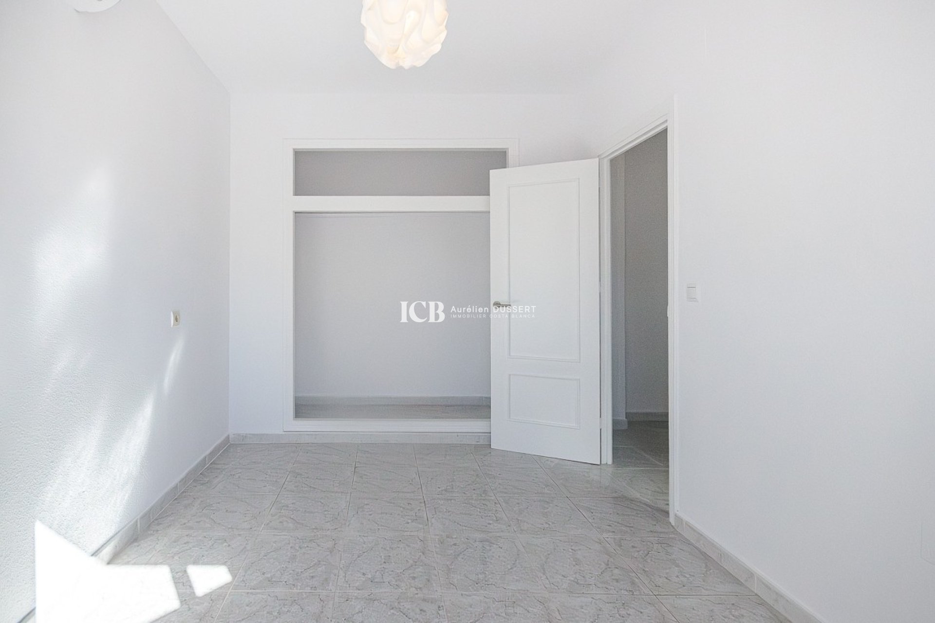 Resale - Townhouse -
San Miguel de Salinas - Centro