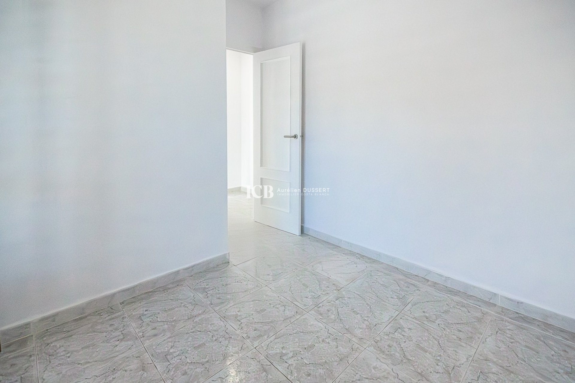 Resale - Townhouse -
San Miguel de Salinas - Centro