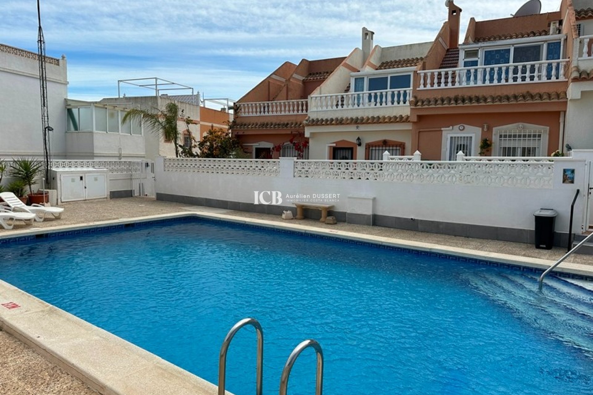 Resale - Townhouse -
San Miguel de Salinas - San Miguel Salinas