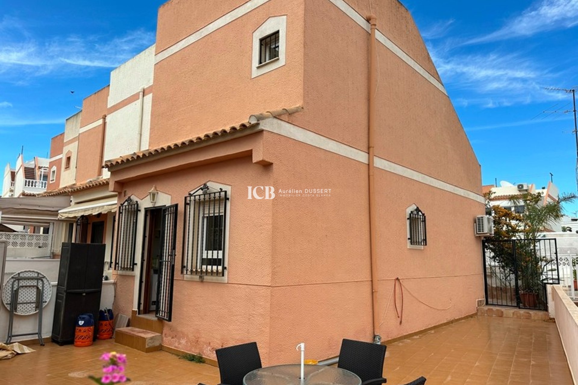 Resale - Townhouse -
San Miguel de Salinas - San Miguel Salinas