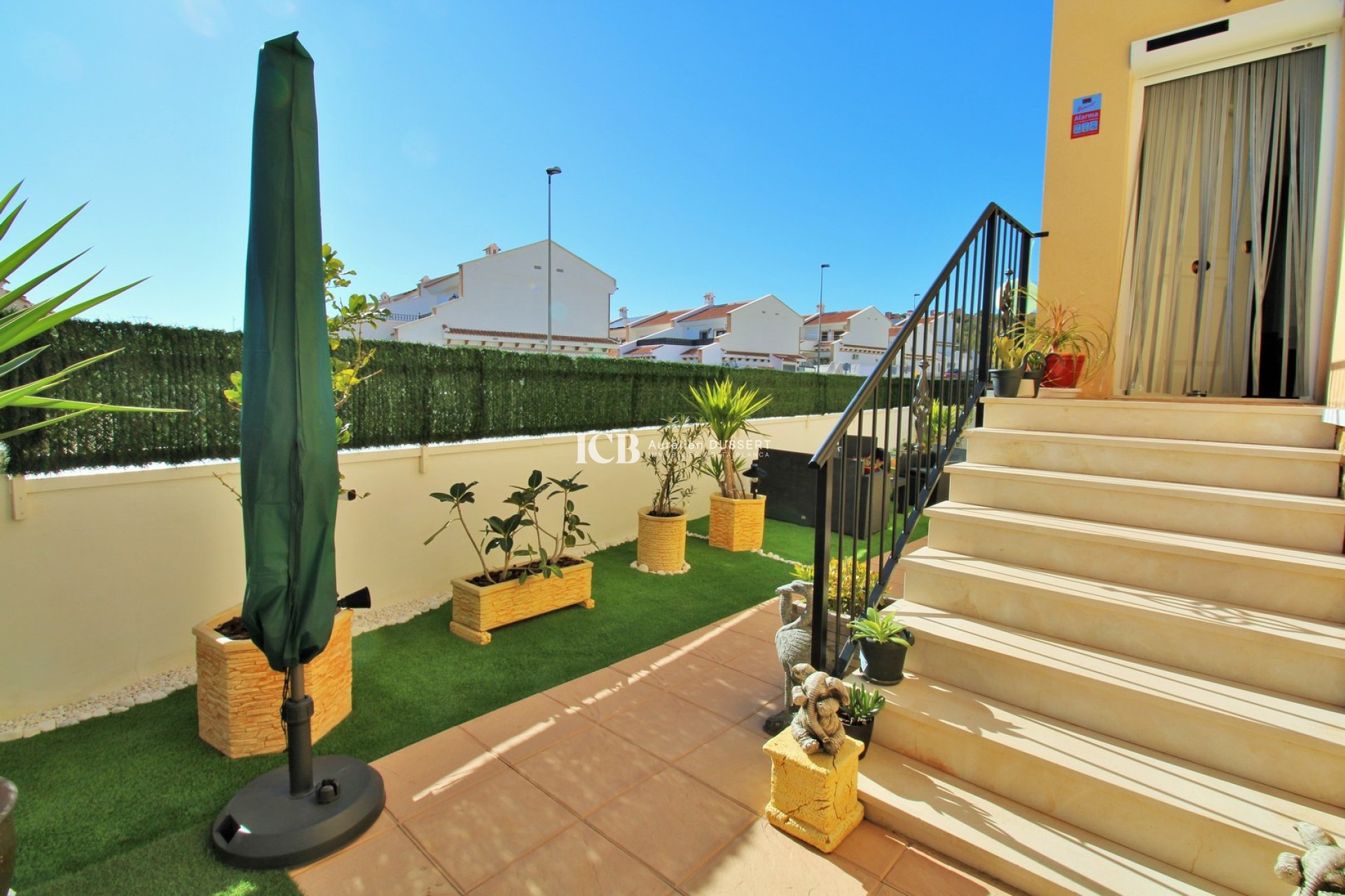 Resale - Townhouse -
San Miguel de Salinas