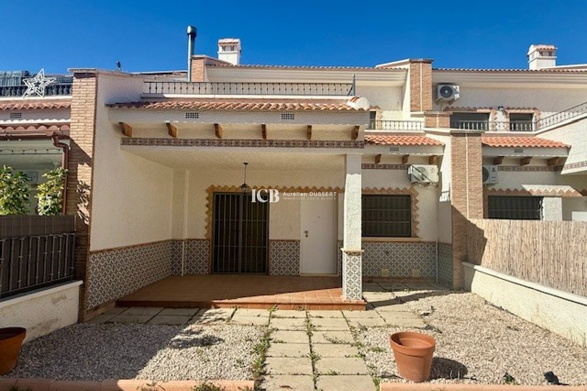Resale - Townhouse -
San Miguel de Salinas